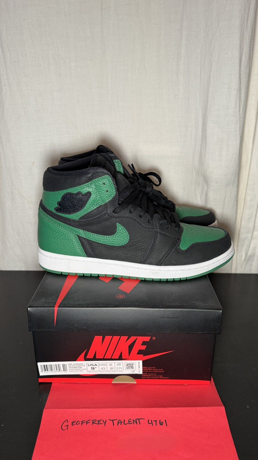 Jordan Brand Nike Air Jordan 1 Retro High OG "Pine Green 2.0" - Size 9.5 Size US 9.5 / EU 42-43 - 2 Thumbnail