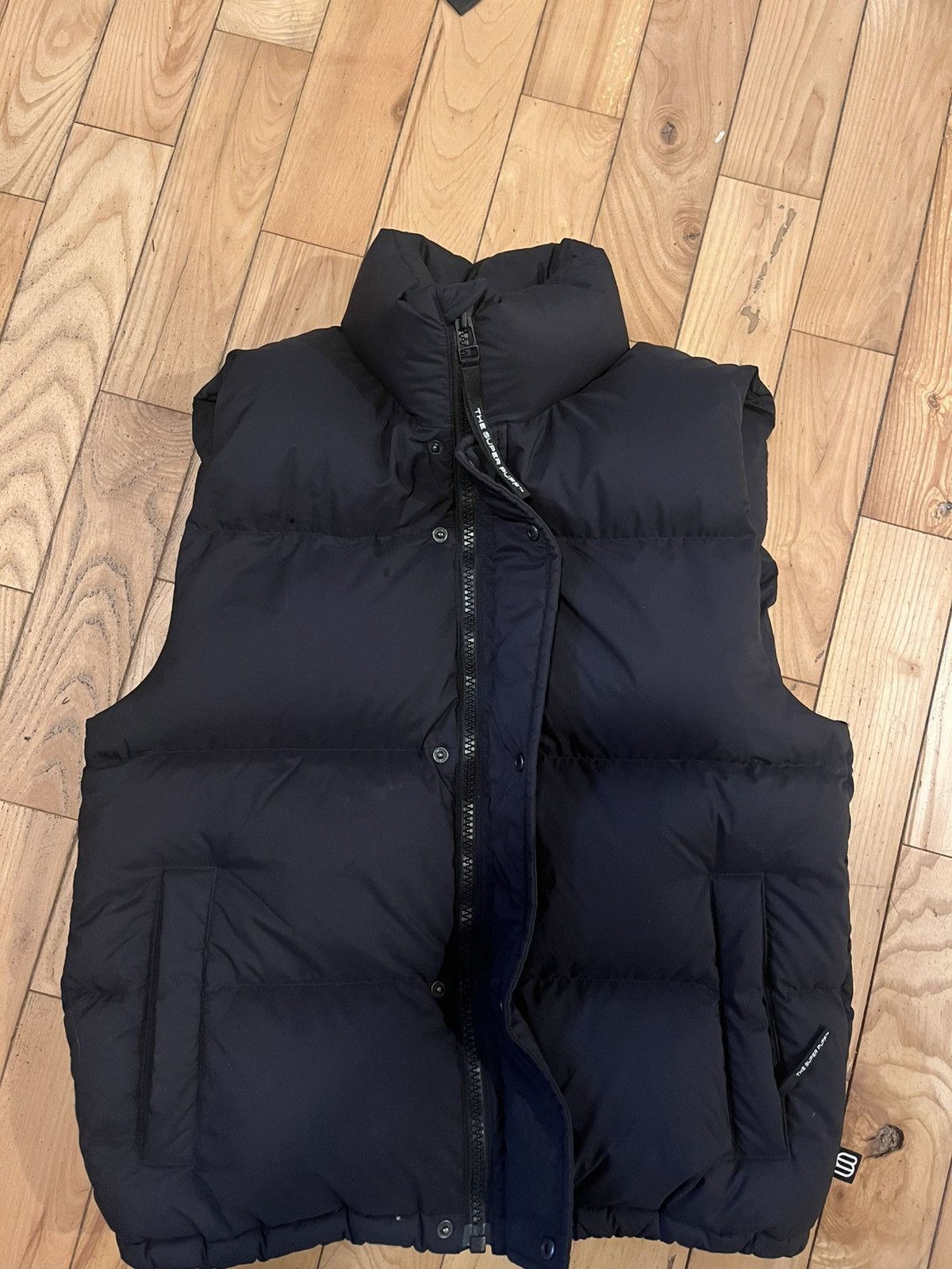 Aritzia Black super puff vest Size US S / EU 44-46 / 1 - 5 Thumbnail