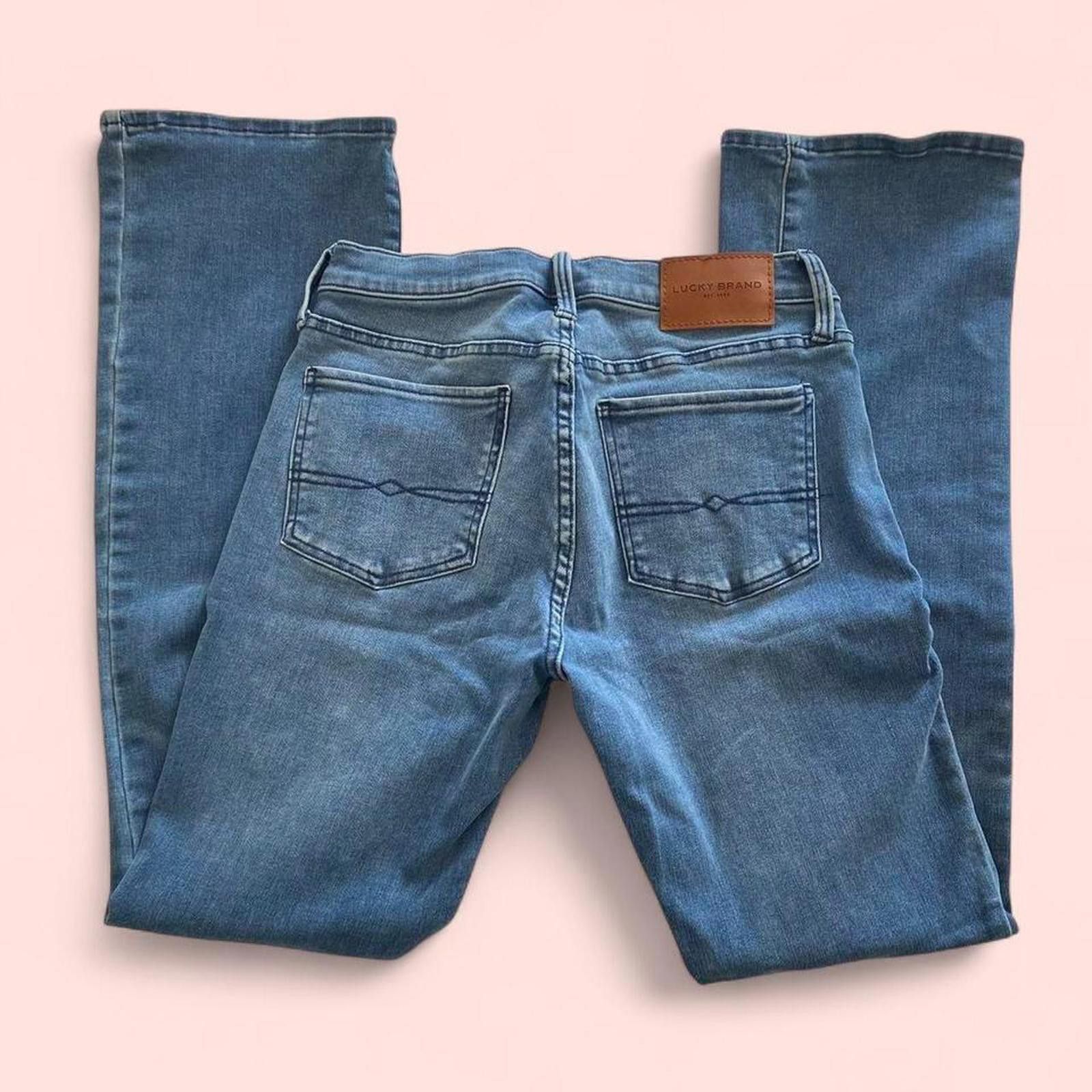 Lucky Brand Lucky brand light wash- skinny jeans Size 27" / US 4 / IT 40 - 4 Thumbnail