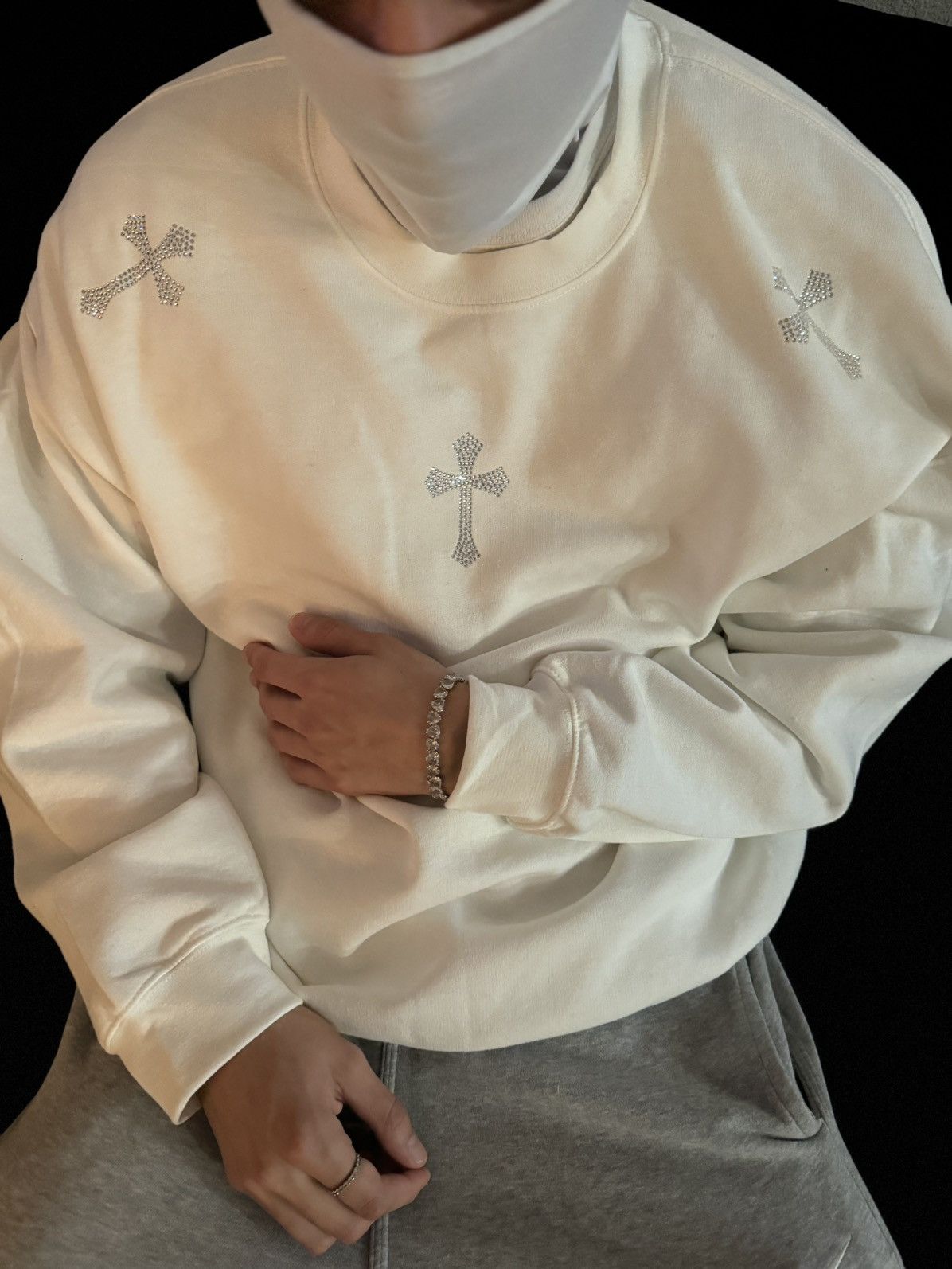 Vintage Rhinestones Crosses Crewshirt Crewneck Sweatshirt Size US S / EU 44-46 / 1 - 1 Thumbnail