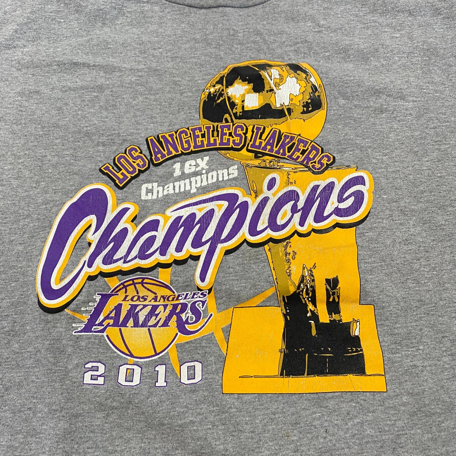 L.A. Lakers LA Lakers 2010 Back to Back NBA Champions T Shirt Men's L Size US L / EU 52-54 / 3 - 3 Thumbnail