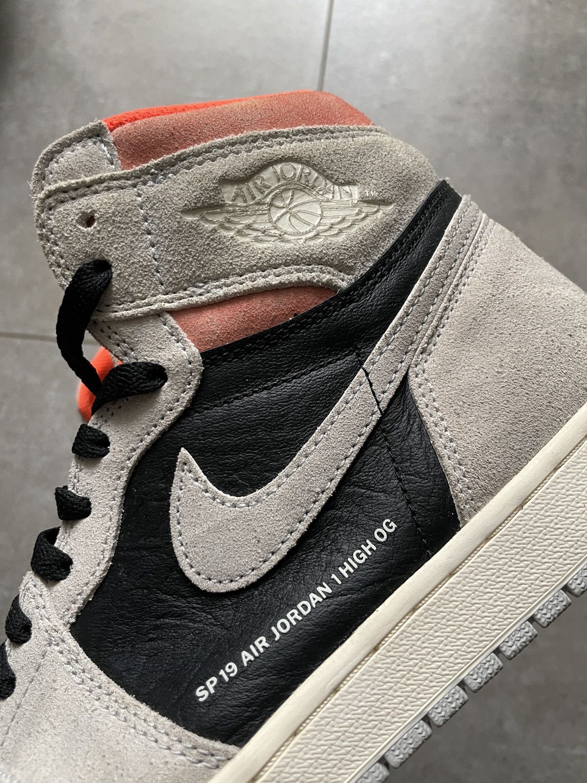 2019 Air Jordan 1 Retro High OG Neutral Grey SP
