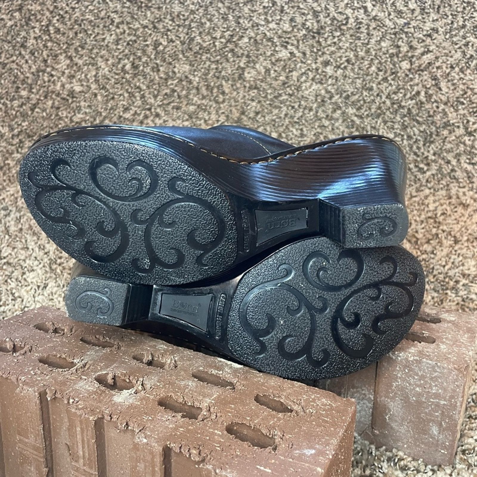 Born Born Black Leather Slip On Wedge Clogs Shoes Women's Sz 8 Size US 8 / IT 38 - 5 Thumbnail