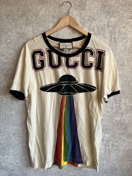 Gucci store ufo shirt