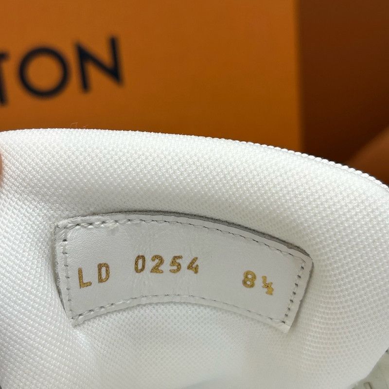 Louis Vuitton Louis Vuitton Trainer Panda Print Stylish Low-Top Sneakers Size US 9 / EU 42 - 1 Thumbnail