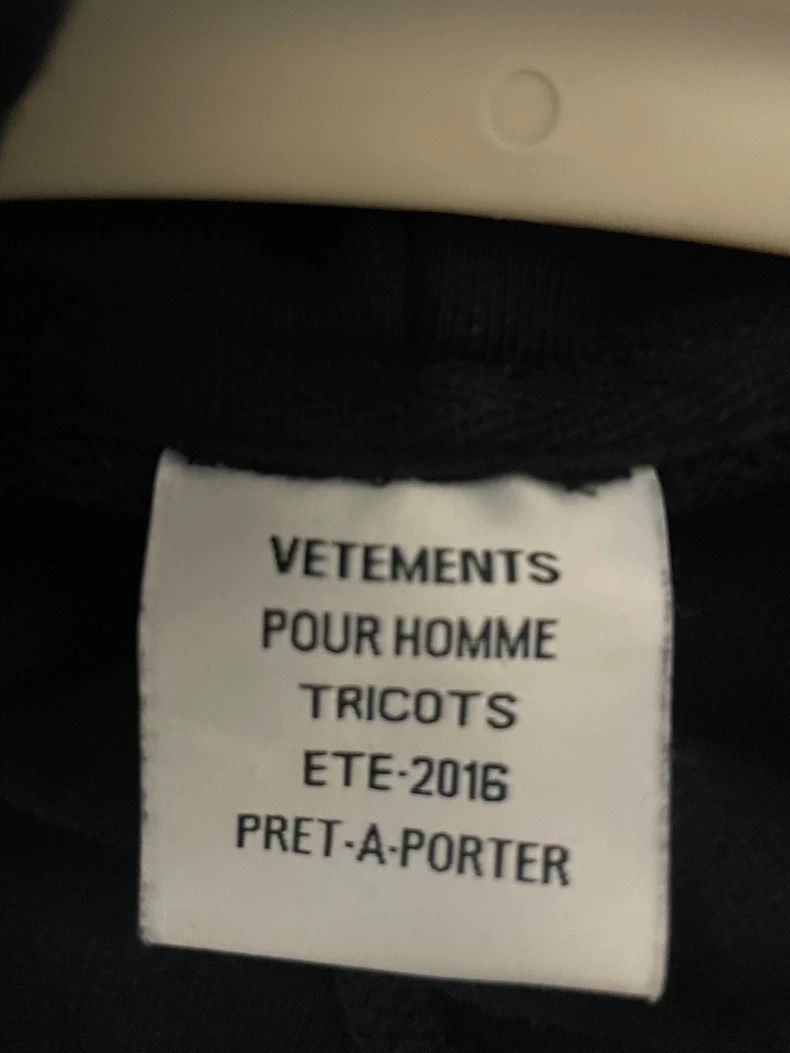 Vetements Vetements First generation embroidered Logo hoodie Size US M / EU 48-50 / 2 - 5 Thumbnail