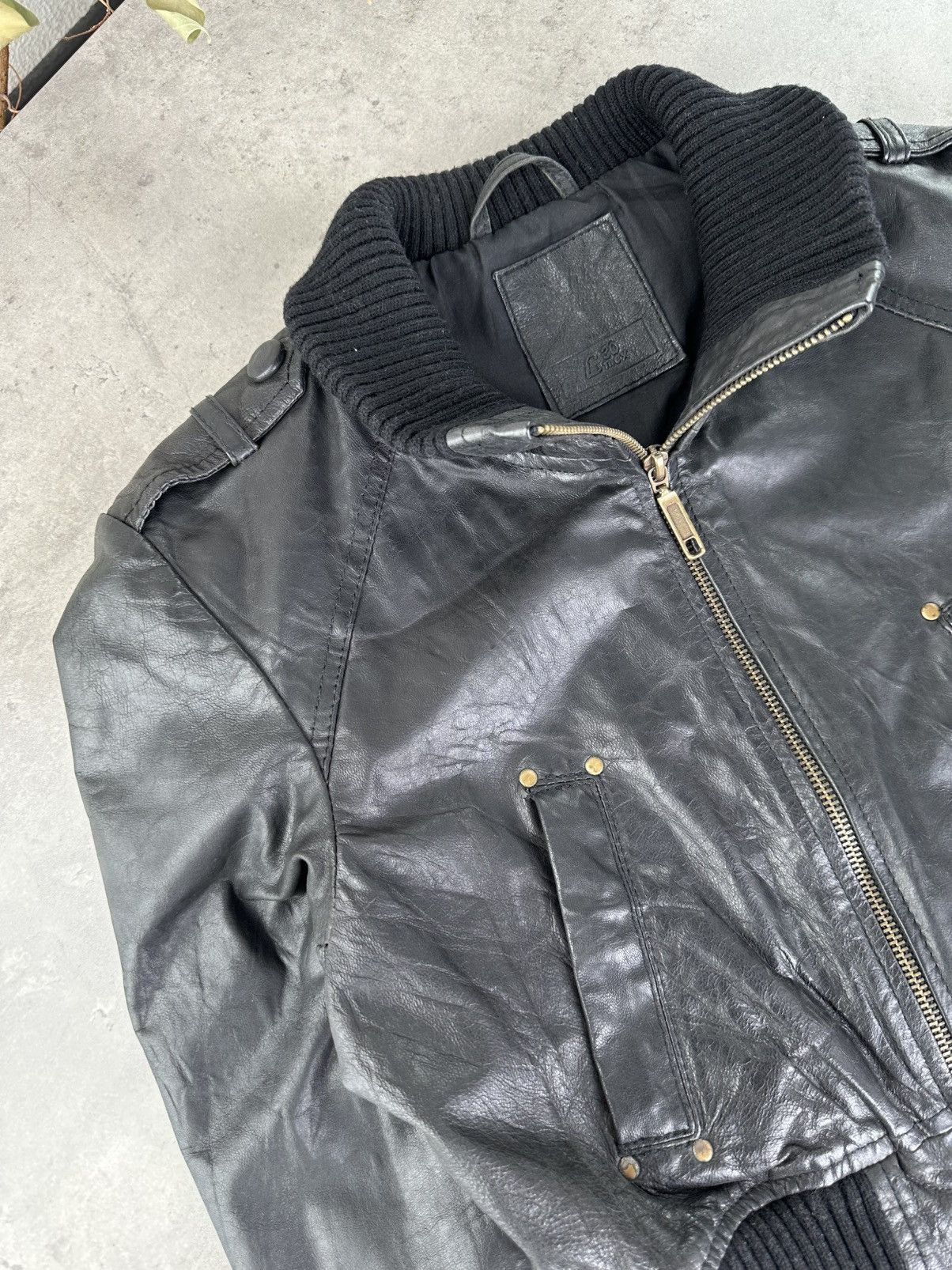 Japanese Brand Vintage Cropped Leather Jacket Size S / US 4 / IT 40 - 3 Thumbnail