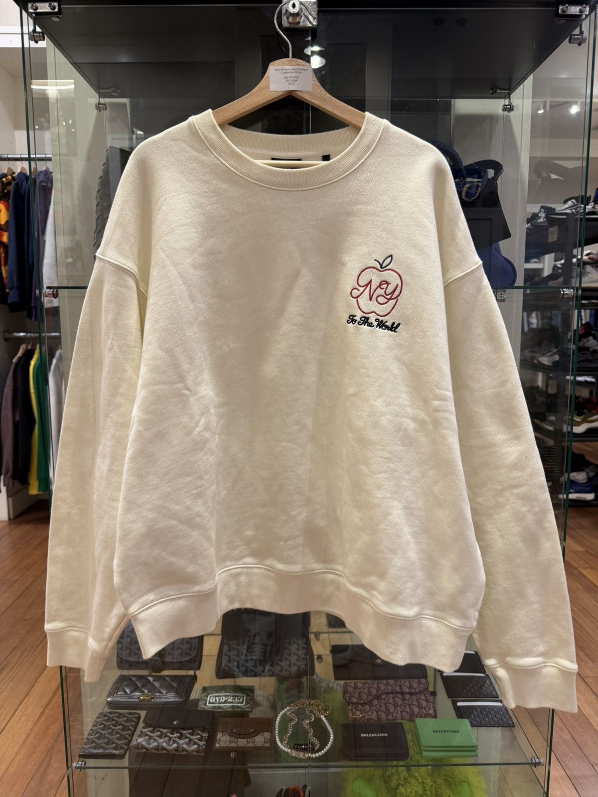 Kith Kith NY To The World Apple Crewneck - Beige Size US XXL / EU 58 / 5 - 1 Thumbnail