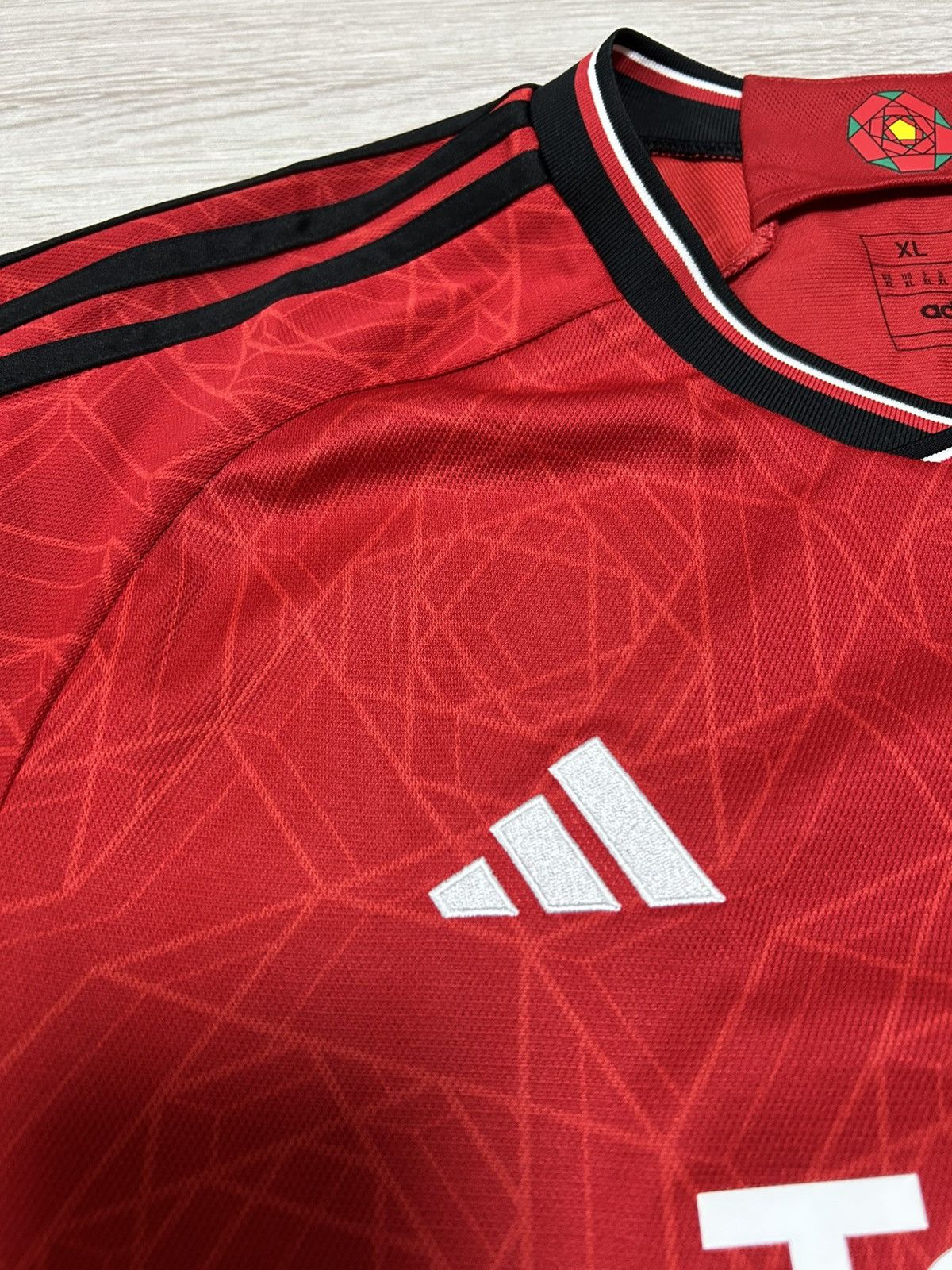 Adidas Size XL - adidas Manchester United 23/24 Home Jersey IP1726 Size US XL / EU 56 / 4 - 3 Thumbnail