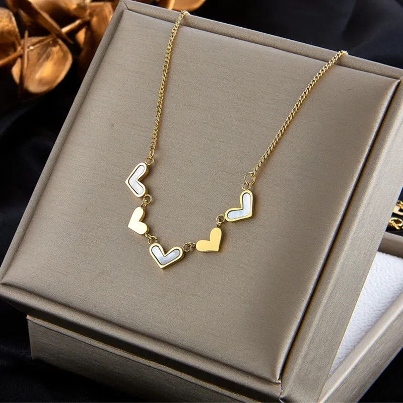 Jewelry Love Heart Shell Necklace Size ONE SIZE - 1 Thumbnail
