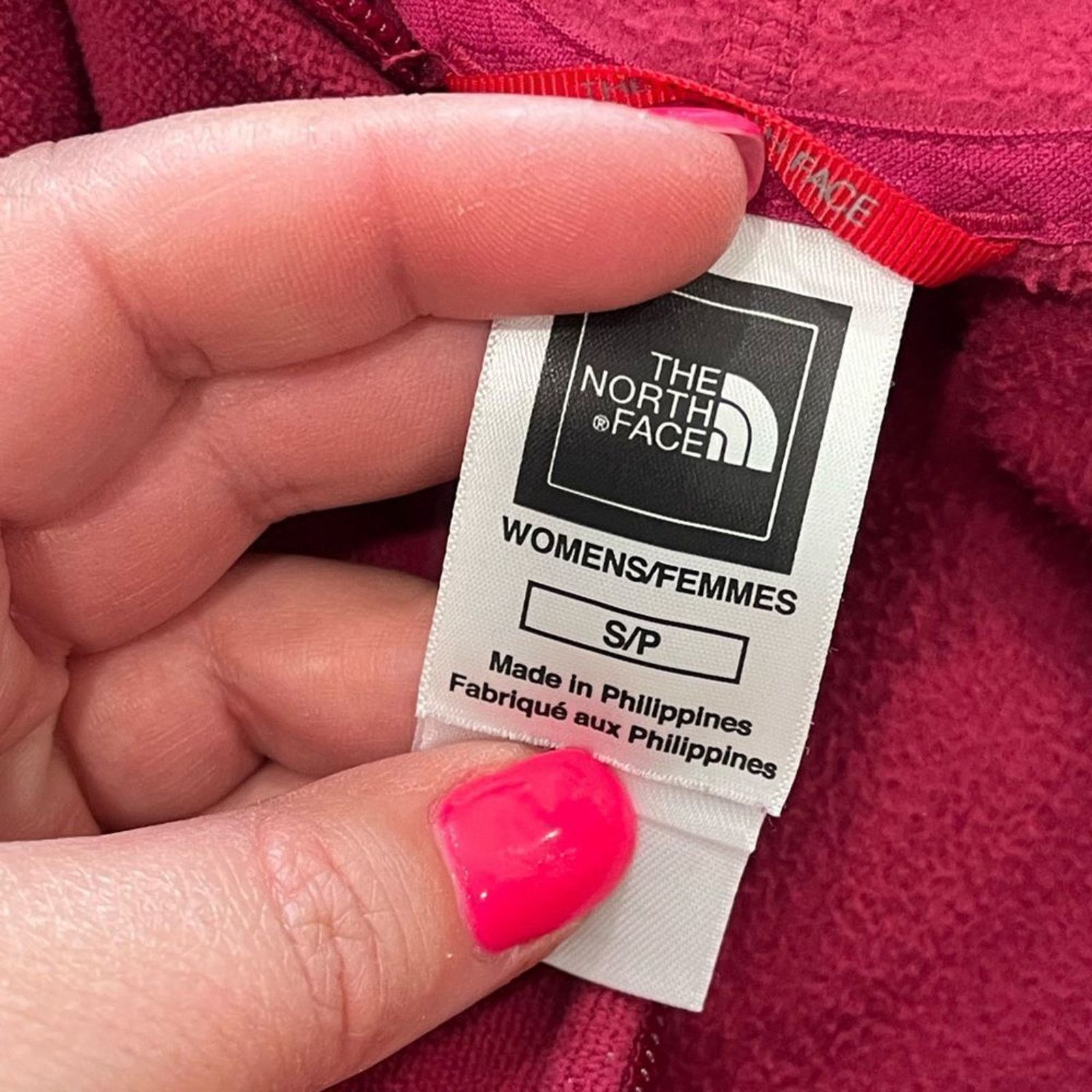 The North Face The North Face Magenta Knit Zip Up Hoodie Jacket Size S Size S / US 4 / IT 40 - 6 Thumbnail