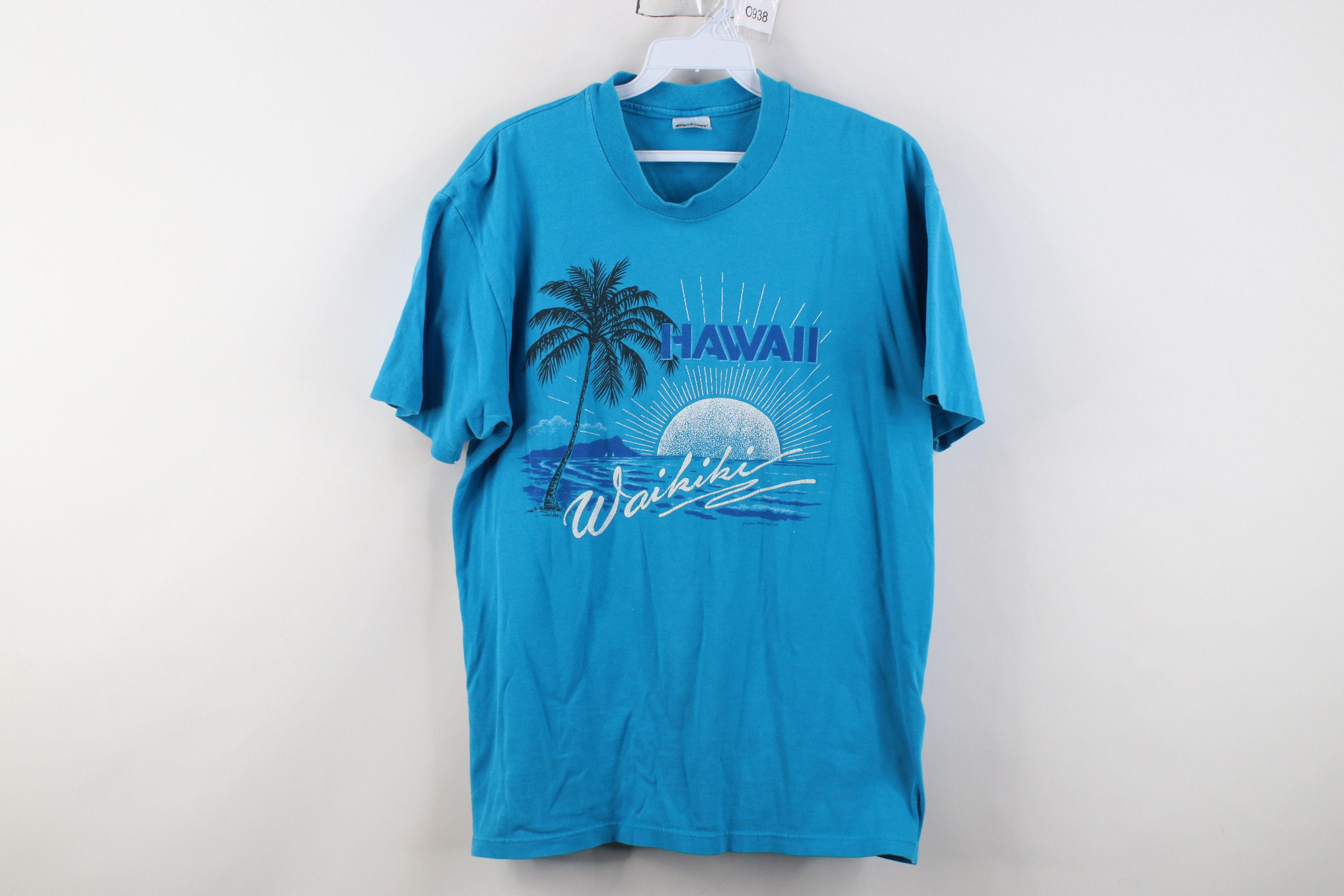 Vintage Vintage 70s 80s Streetwear Hawaii Beach Sunset T-Shirt USA Size US L / EU 52-54 / 3 - 1 Thumbnail