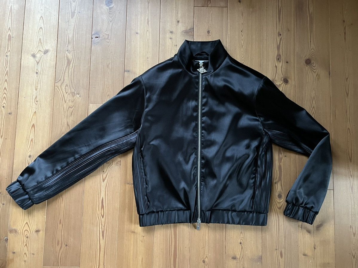 Han Kjobenhavn Satin Track Top Blouson Jacket Plissé Black Size US L / EU 52-54 / 3 - 7 Thumbnail