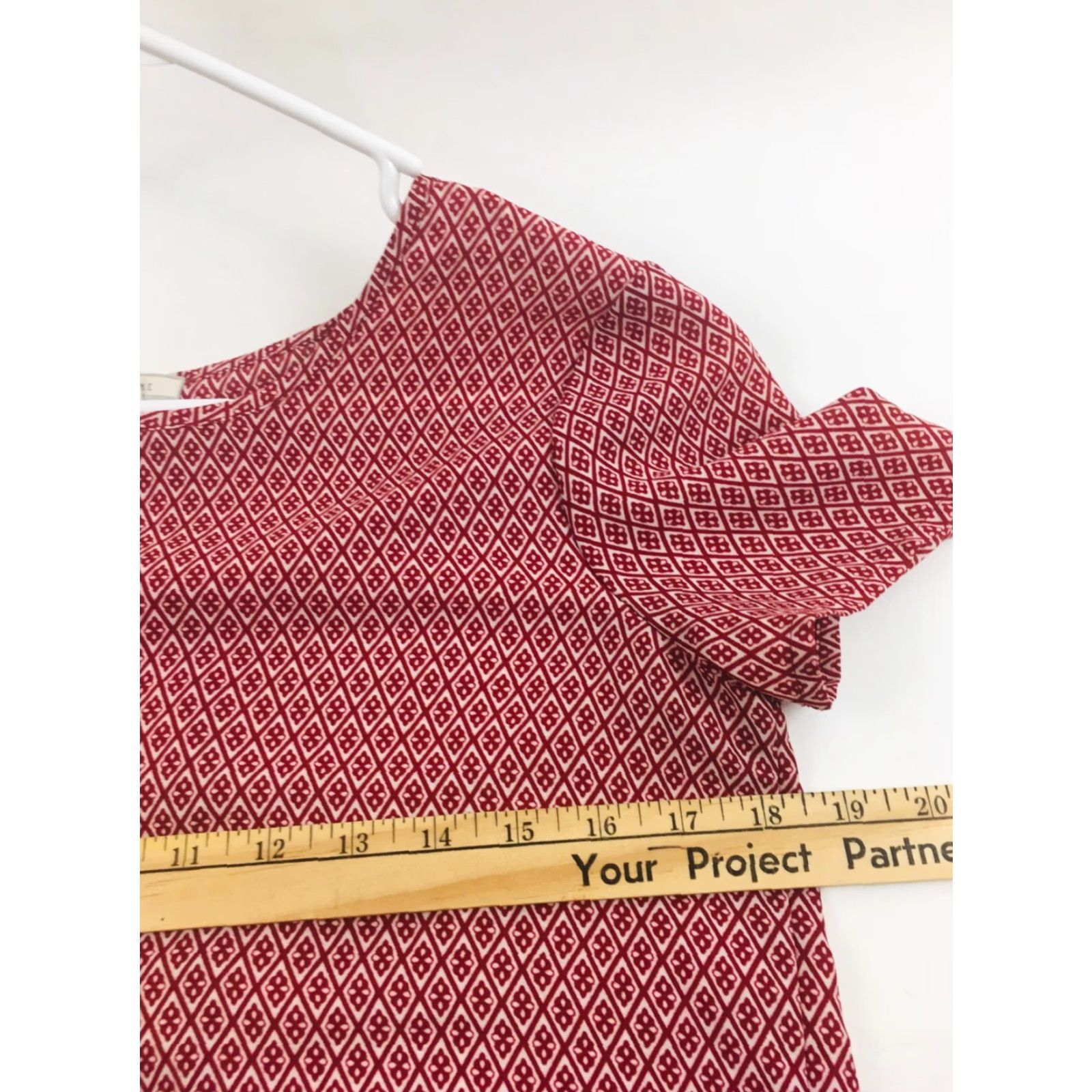 Vintage Pleione Shirt Women's XS Red Floral Round Neck Pleated Back Short Sleeve Size XS / US 0-2 / IT 36-38 - 4 Thumbnail