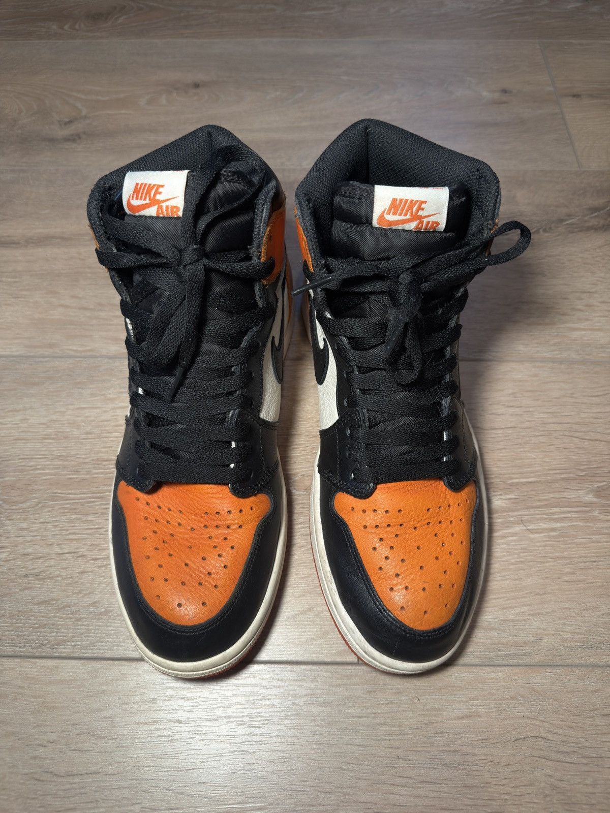 Jordan Brand Air Jordan 1 Shattered Backboard 2015 Size US 10 / EU 43 - 3 Thumbnail