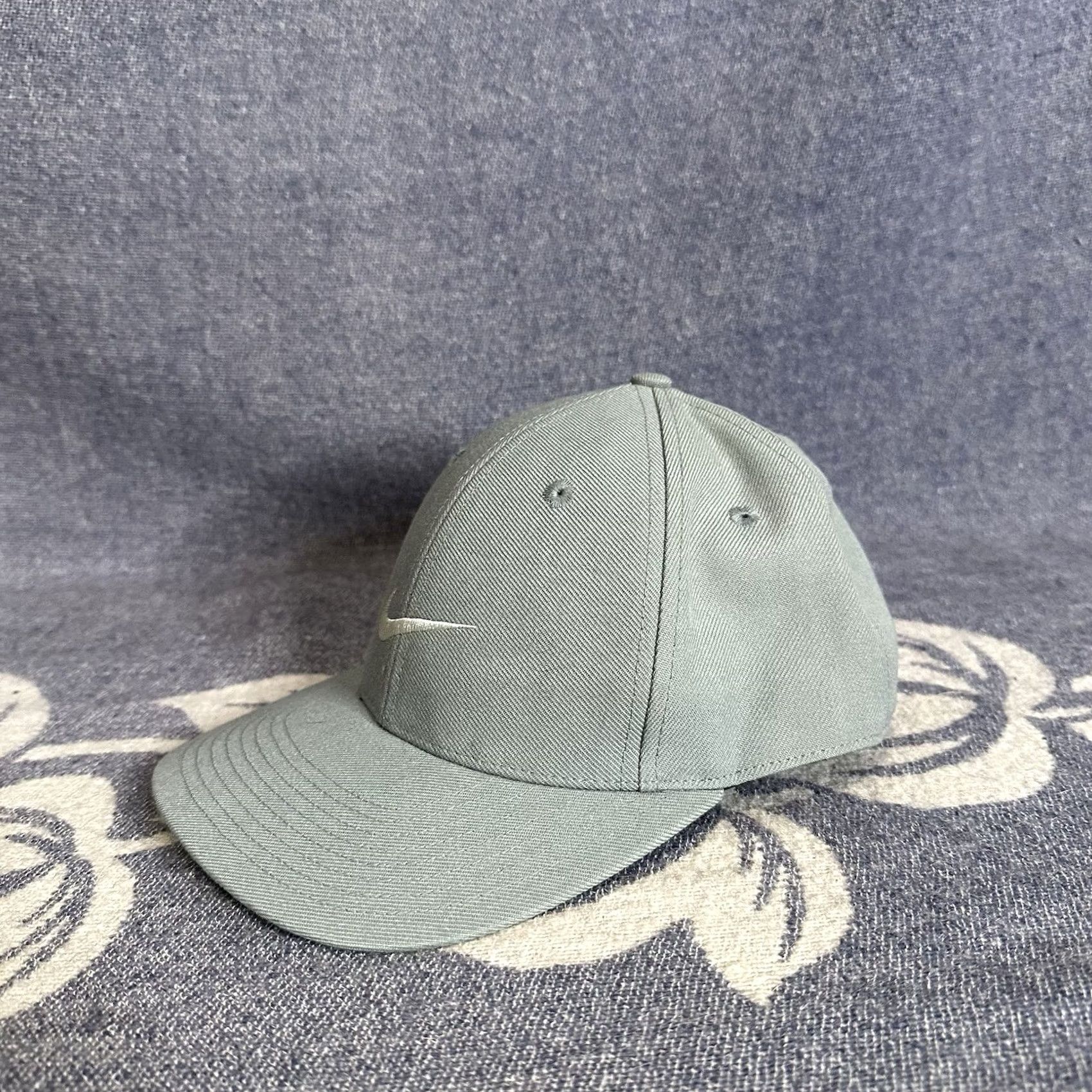 Nike VINTAGE Nike Wool Blend Embroidered Swoosh Sage Green Fitted Hat Men’s Sz 7 Y2K Mens Size ONE SIZE - 3 Thumbnail