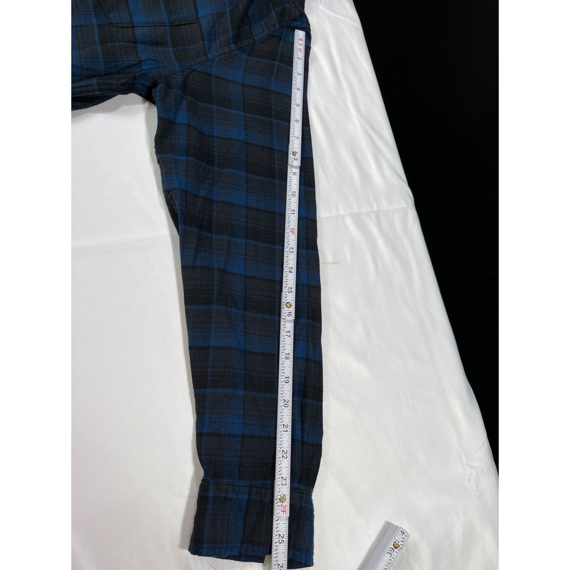 Weatherproof Weatherproof Vintage SKU 7627 Mens Blue and Black Shirt Butt Size US XL / EU 56 / 4 - 7 Thumbnail