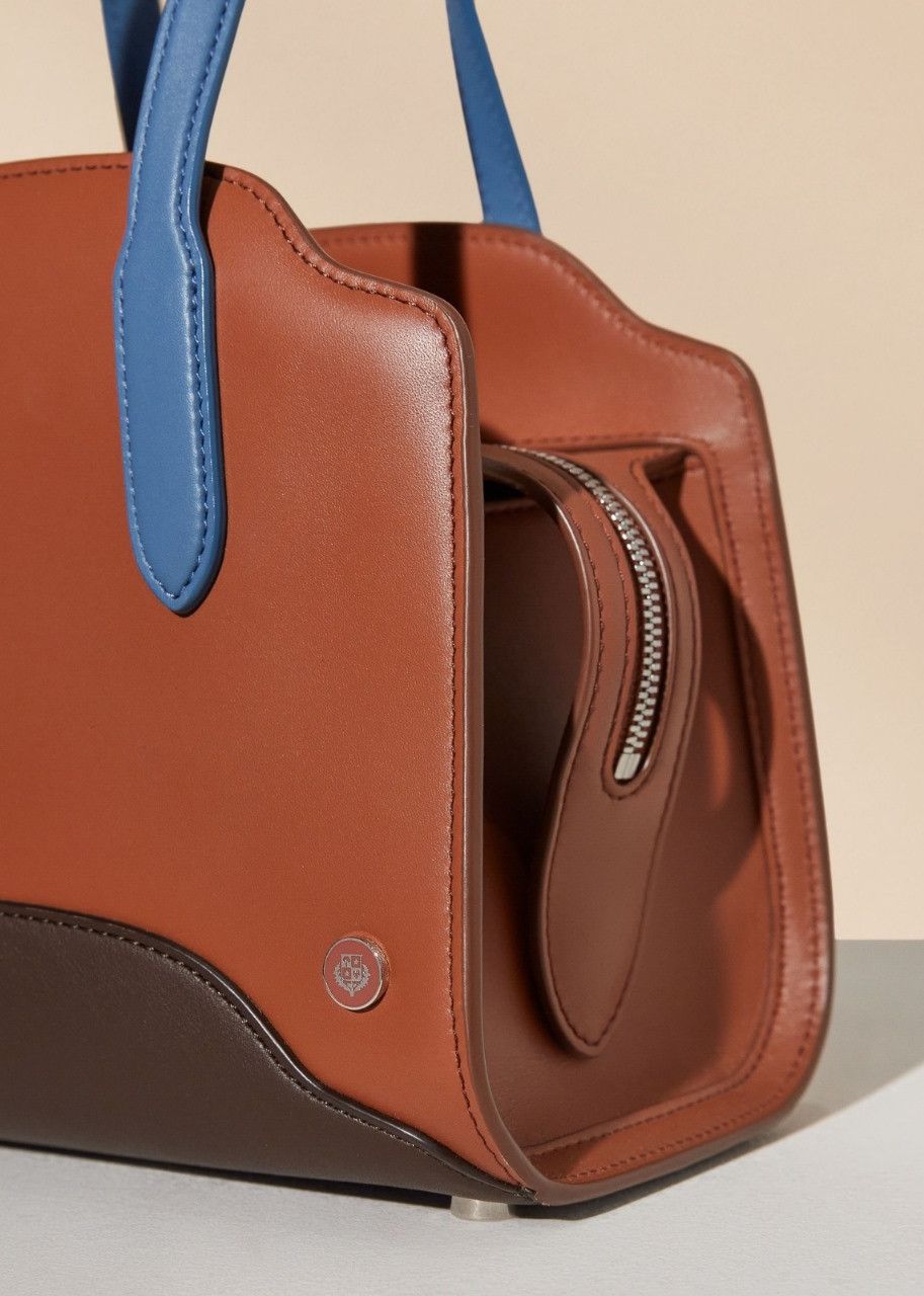 Loro Piana o1srvl11e0624 Size: OS FAM2201 Crossbody Bags in Beige Size ONE SIZE - 2 Thumbnail