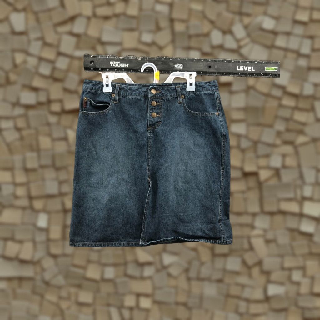 Denime Mudd Denim Skirt Juniors Size 13 Knee Length Dark Wash Blue Denim ZIP Button Slit Casual Women/Mini/SKIRT Size 34" / US 12 / IT 48 - 1 Thumbnail