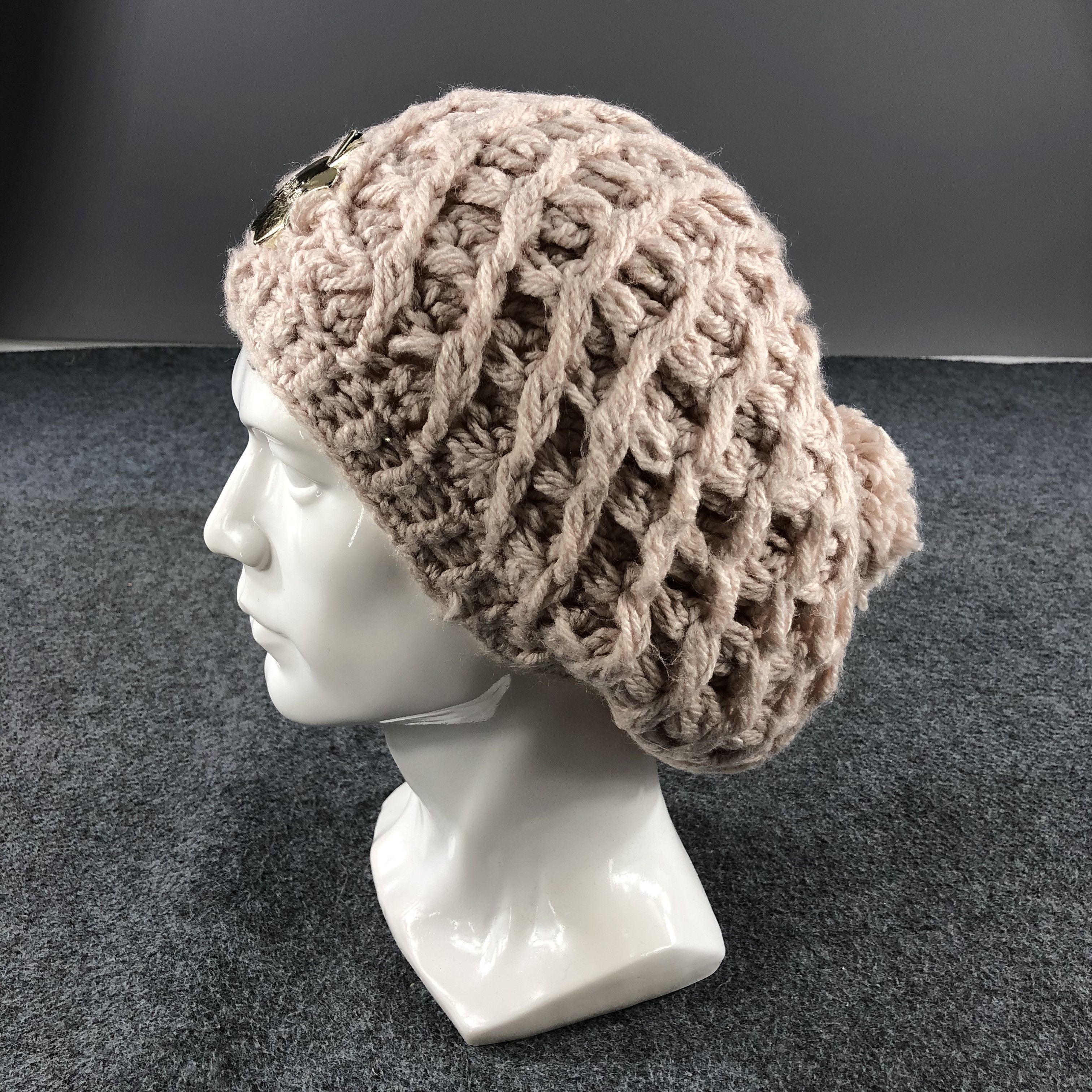 Vintage Crochet Knit Bobble Beanie Snowcap Snow Hat B356 Size ONE SIZE - 1 Thumbnail