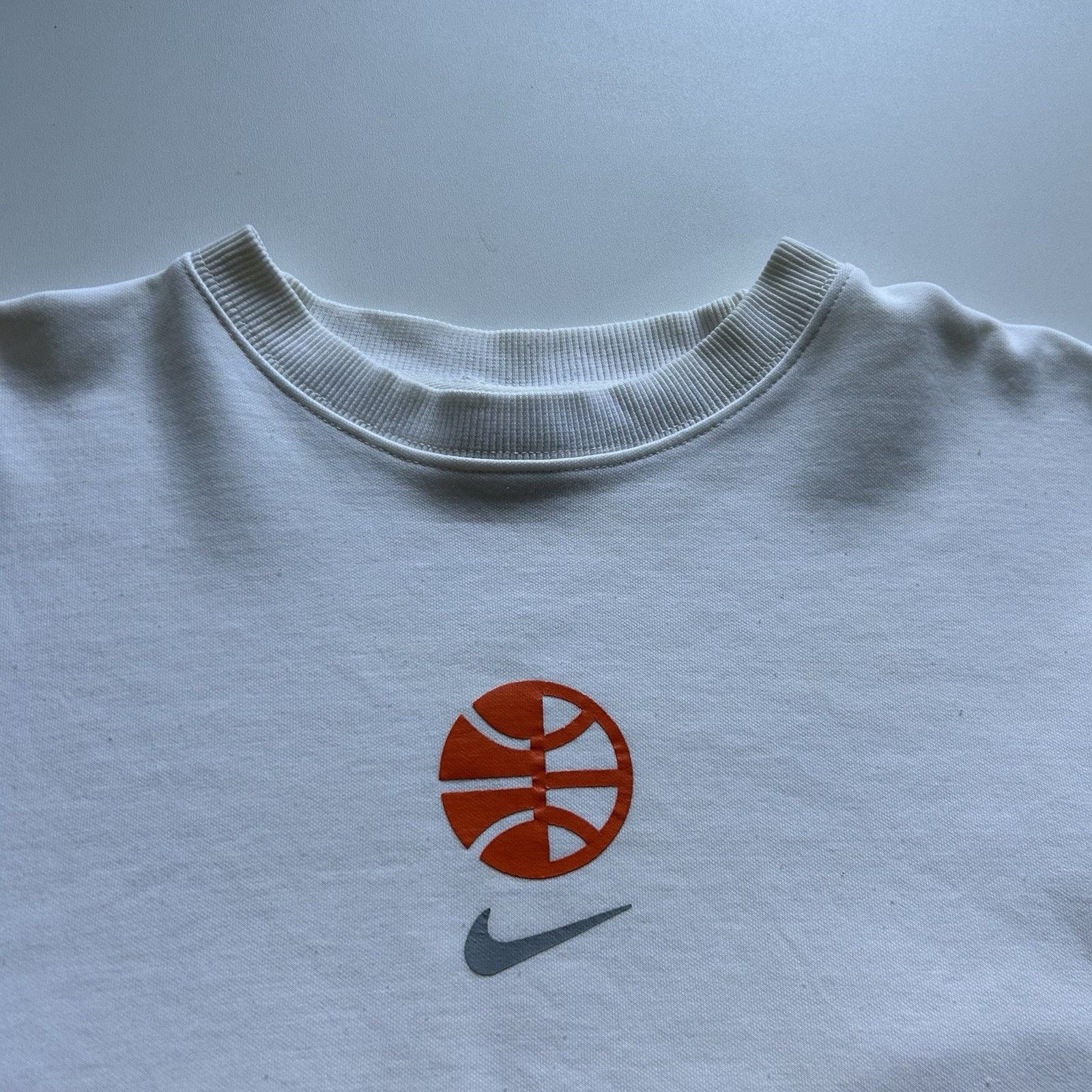 Nike Vintage Y2K Nike Center Swoosh Crewneck 2XL Basketball Rare Size US XXL / EU 58 / 5 - 2 Thumbnail