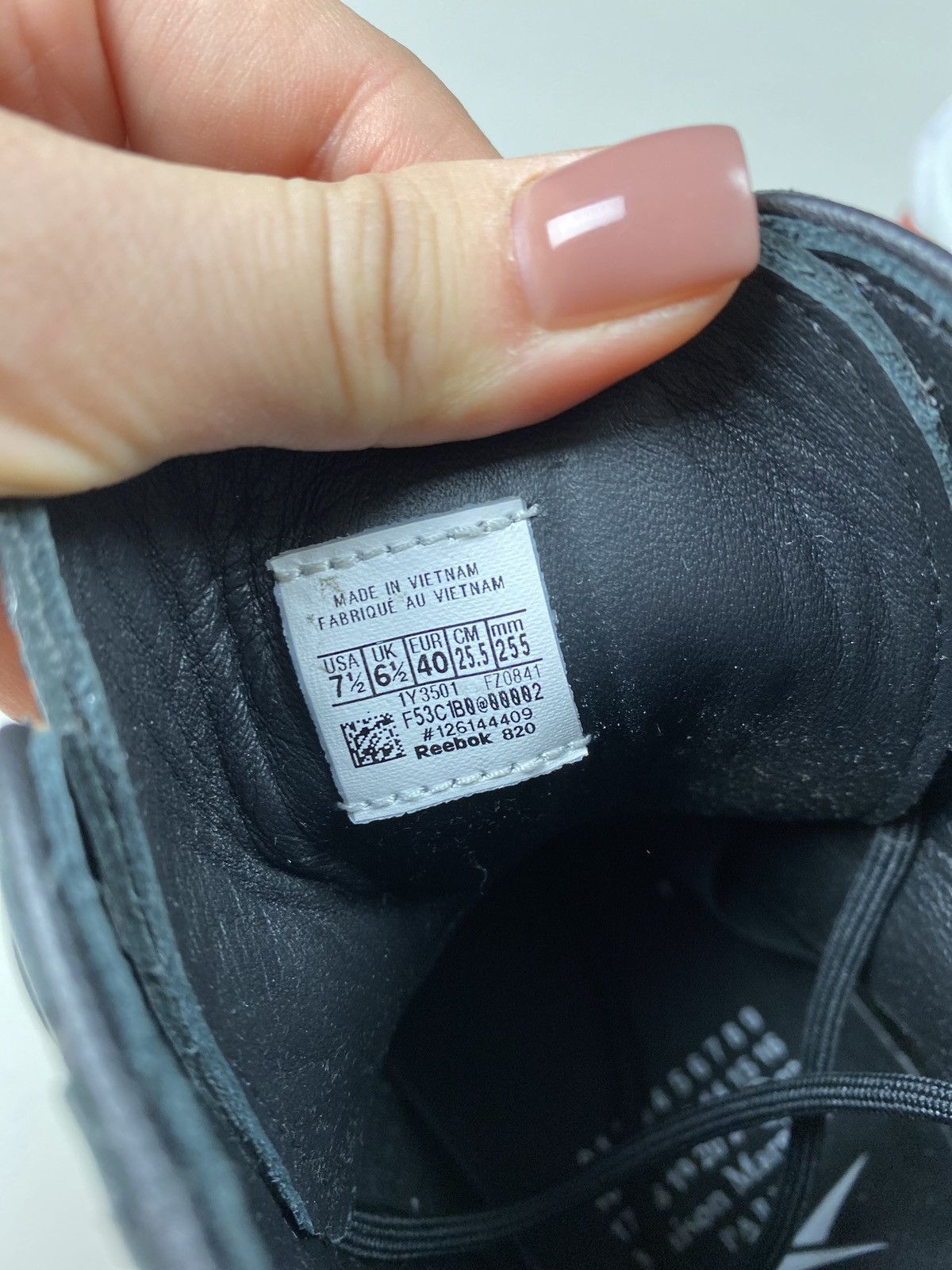 Maison Margiela × Reebok Maison Margiela Insta Pump Fury Tabi Project 0 B Sneakers Size US 7.5 / EU 40-41 - 22 Thumbnail