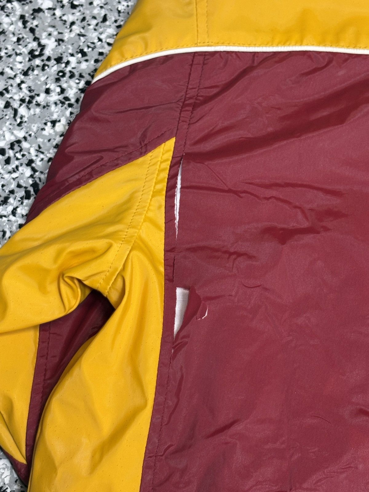 NCAA Vintage 1990s USC Embroidered Windbreaker Size XL 0802 Size US L / EU 52-54 / 3 - 9 Thumbnail