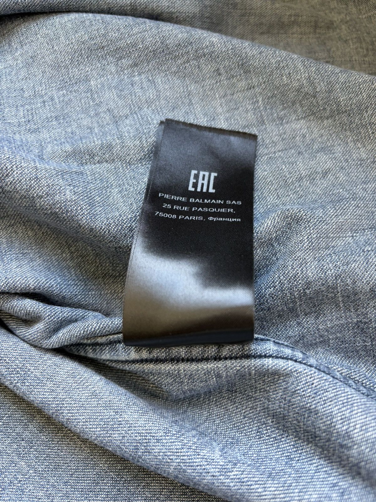 Balmain Balmain Embossed Logo Denim Shirt Size US M / EU 48-50 / 2 - 7 Thumbnail
