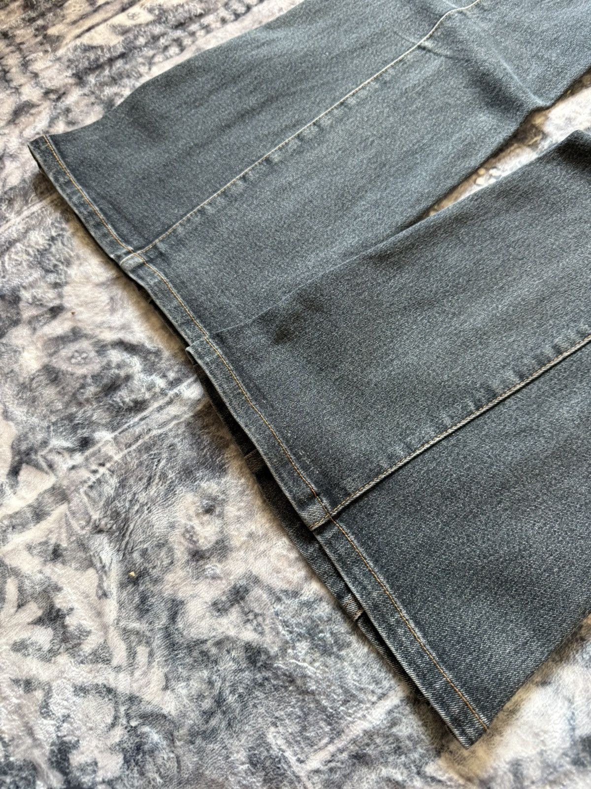 If Six Was Nine Full Heart Japan Tribal Paneled Faded Wash Flared Jeans Size US 27 - 16 Thumbnail
