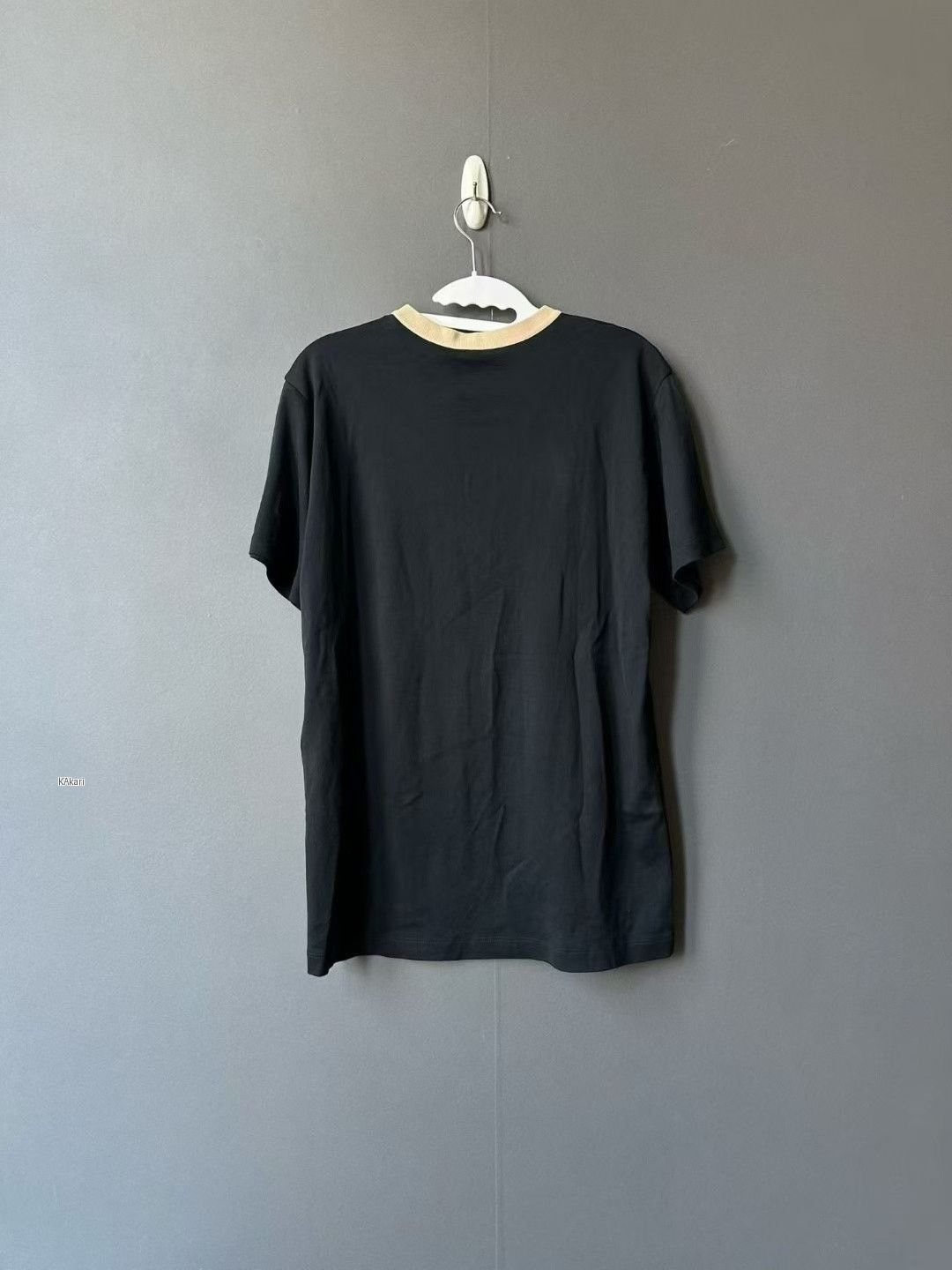 Louis Vuitton Louis Vuitton LV Color Block Neck Logo Tee Size US S / EU 44-46 / 1 - 2 Thumbnail