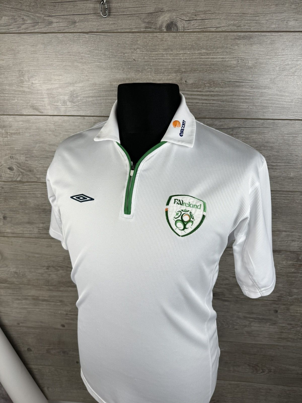 Umbro OFFICIAL UMBRO PRODUCT FAlreland SIZE L Size US L / EU 52-54 / 3 - 3 Thumbnail