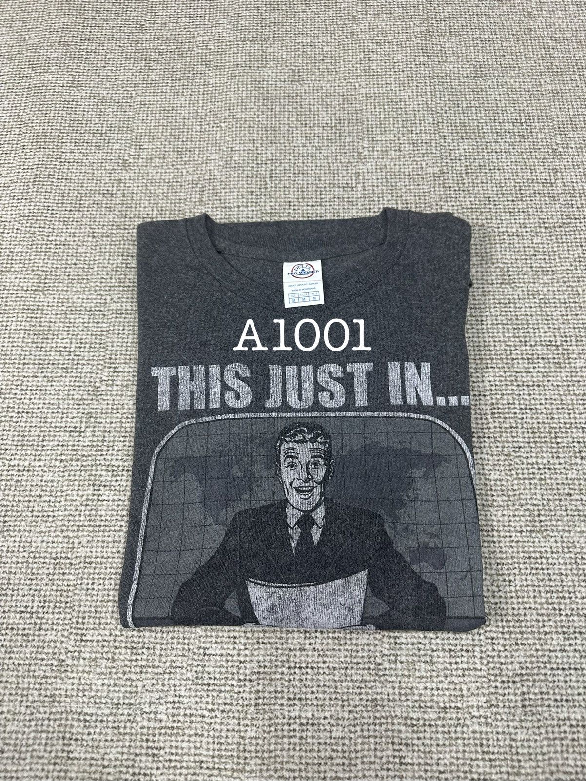 Vintage Vintage " This Just In.. You Are An Idiot" Tshirt A1001 Size US M / EU 48-50 / 2 - 10 Thumbnail