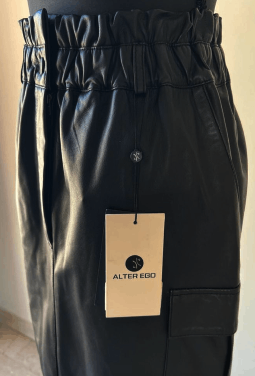Altea Jupe en cuir noir Alter Ego – neuve avec étiquettes Size 26" / US 2 / IT 38 - 2 Thumbnail