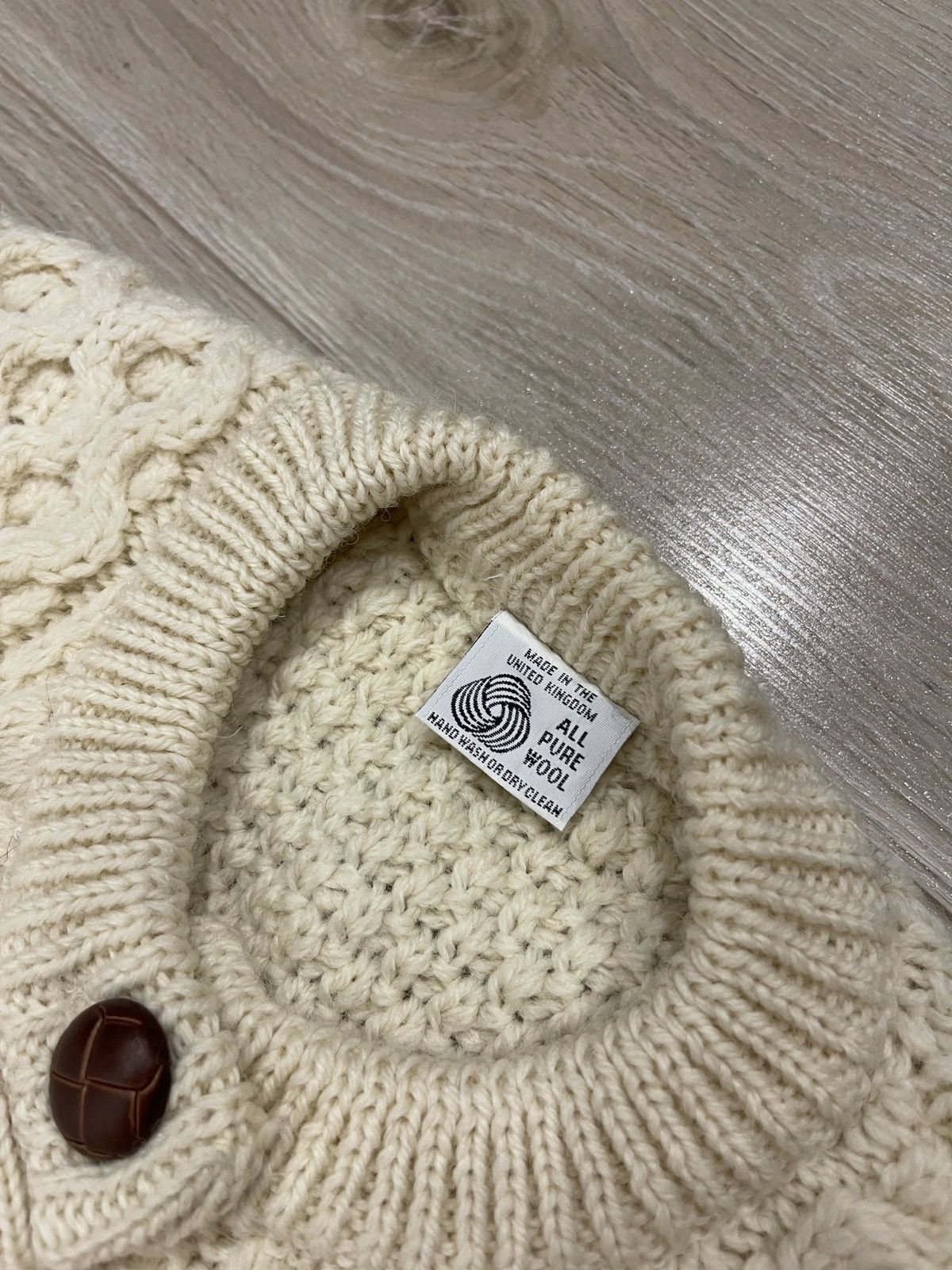 Vintage Vintage knitted cardigan beige wool unisex L Size XL / US 12-14 / IT 48-50 - 2 Thumbnail