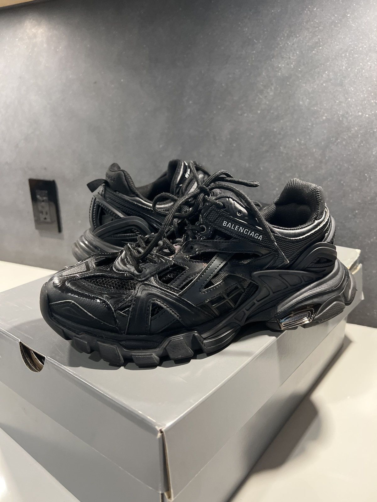 Balenciaga Balenciaga Track.2 Trainer Black Size US 8 / EU 41 - 2 Thumbnail