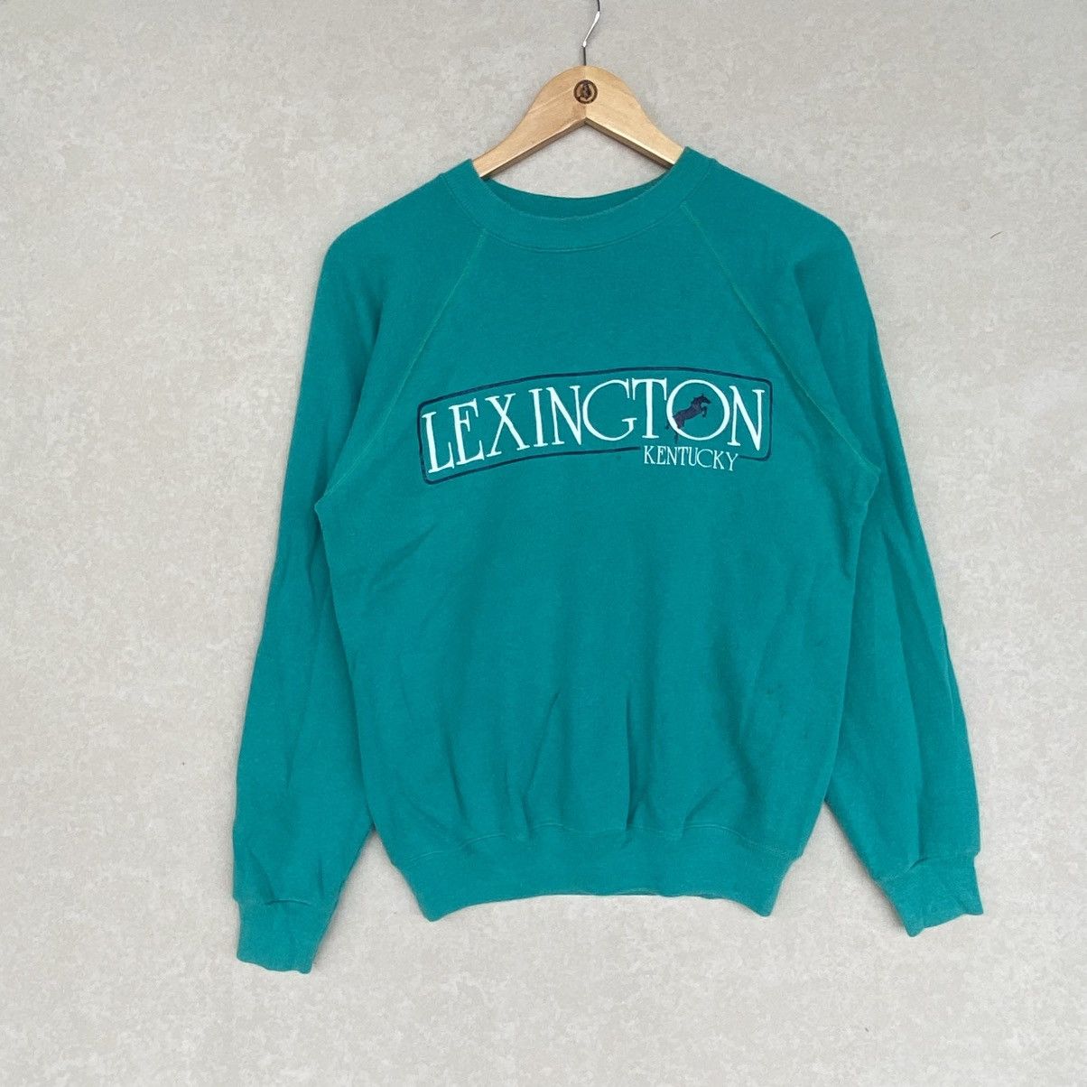 Other Vintage Hanes Big Embroidery Crewneck Sweatshirt Green SizeM Size US M / EU 48-50 / 2 - 1 Thumbnail