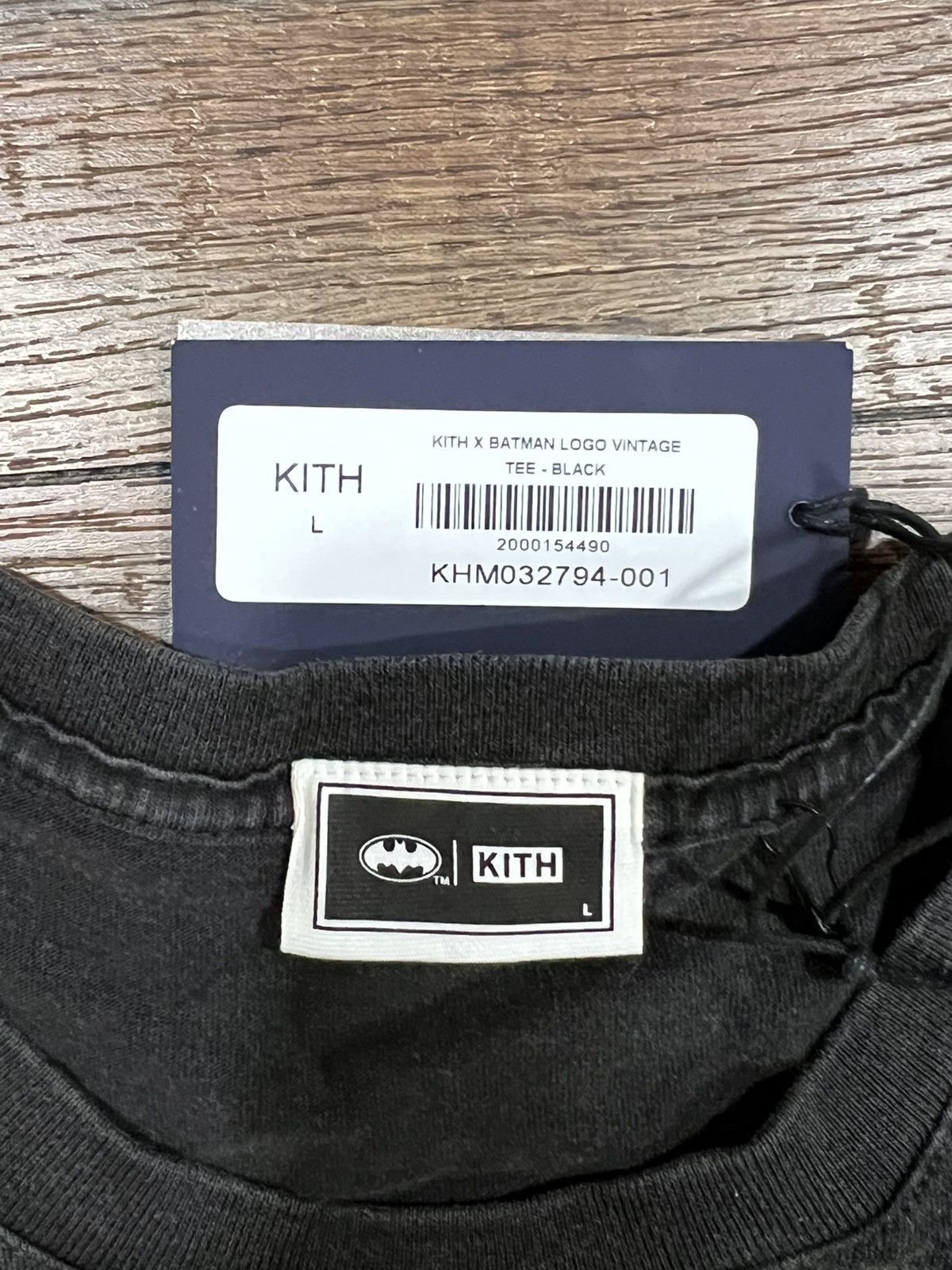 Kith Kith X Batman Men’s Logo Vintage Tee Black Size Large w/Tags Size US L / EU 52-54 / 3 - 3 Thumbnail