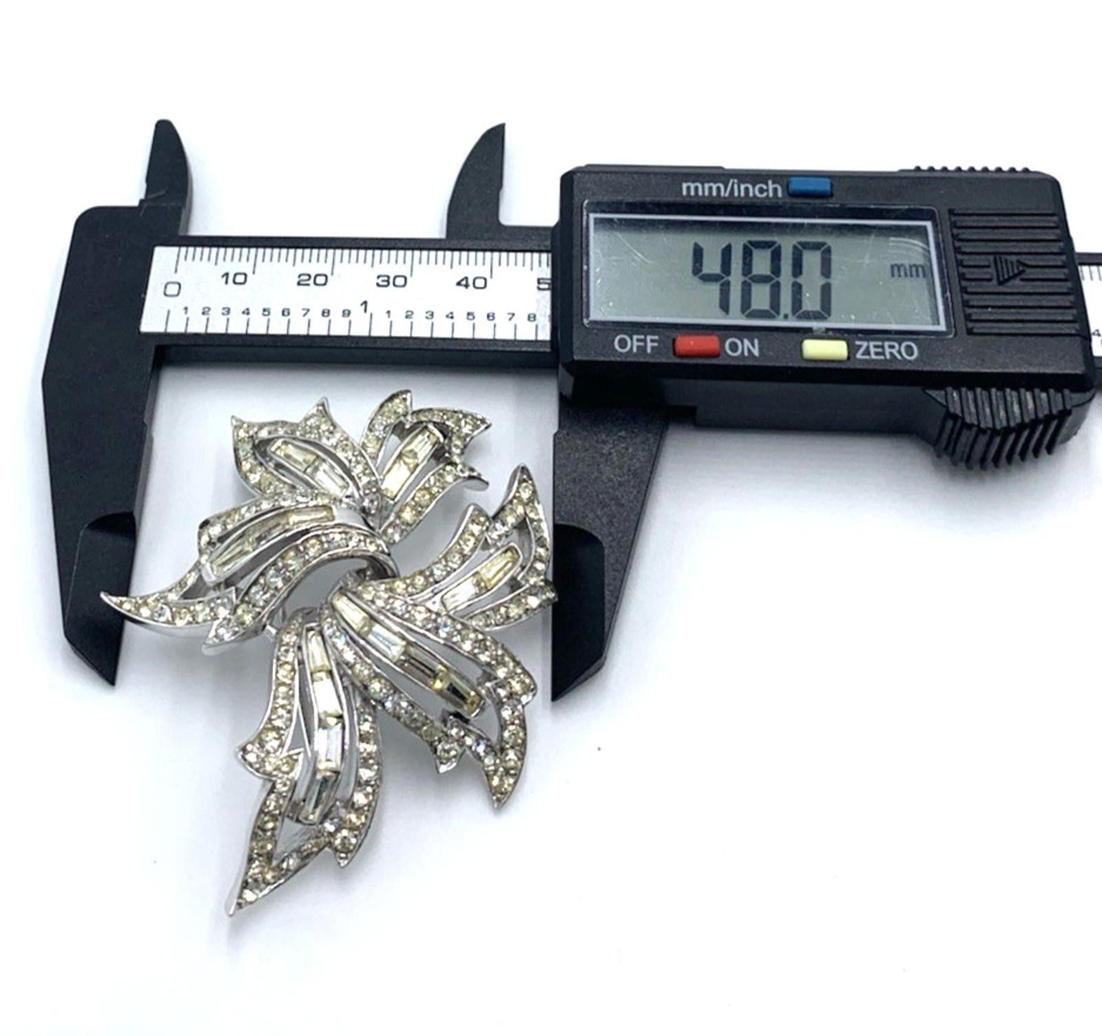Other Marcel Boucher Rhodium Plated Clear Rhinestone Leaf Brooch Size ONE SIZE - 8 Thumbnail