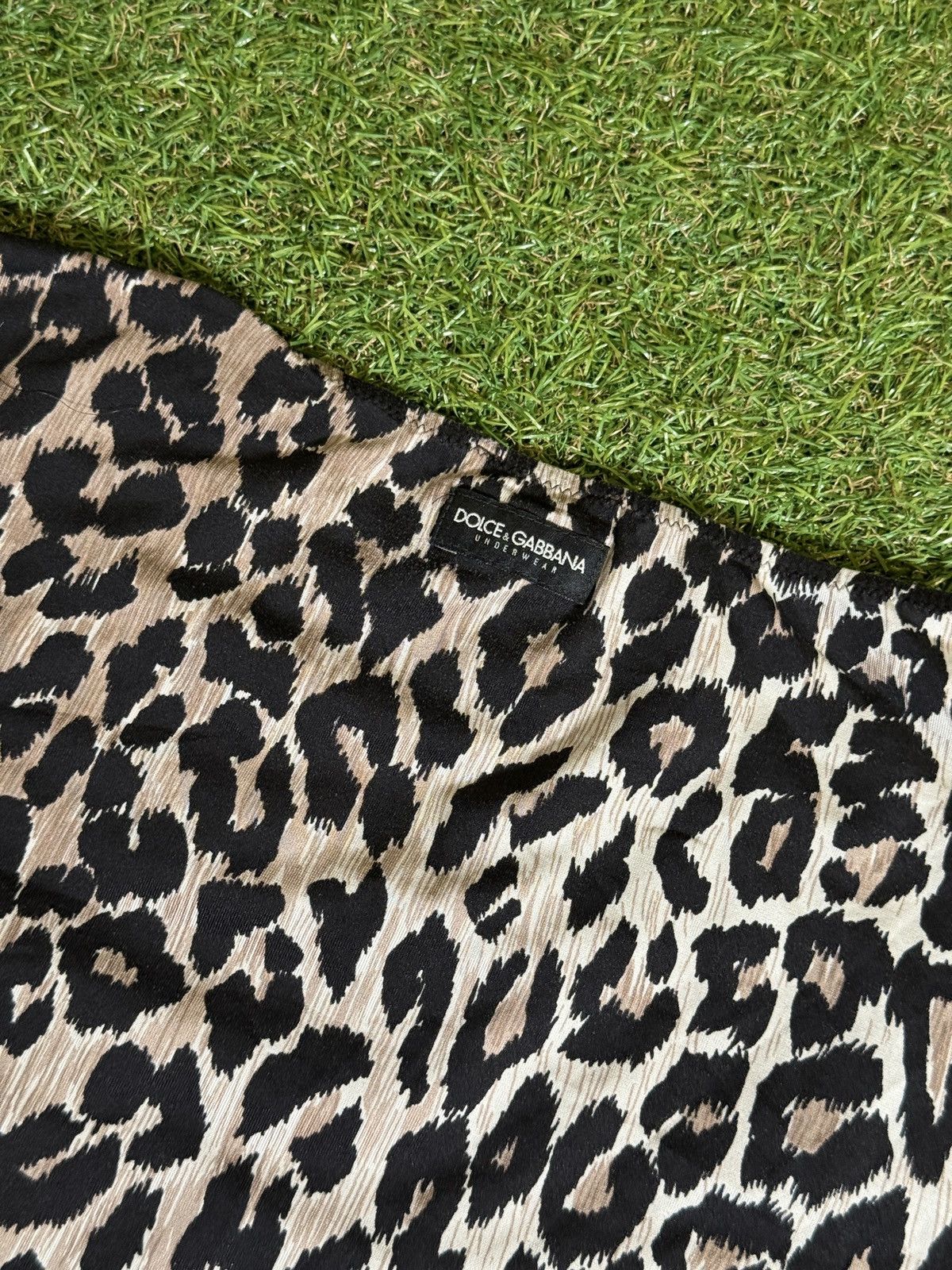 Dolce & Gabbana Dolce & Gabbana Leopard Print Fitted Top Y2K Size S / US 4 / IT 40 - 6 Thumbnail