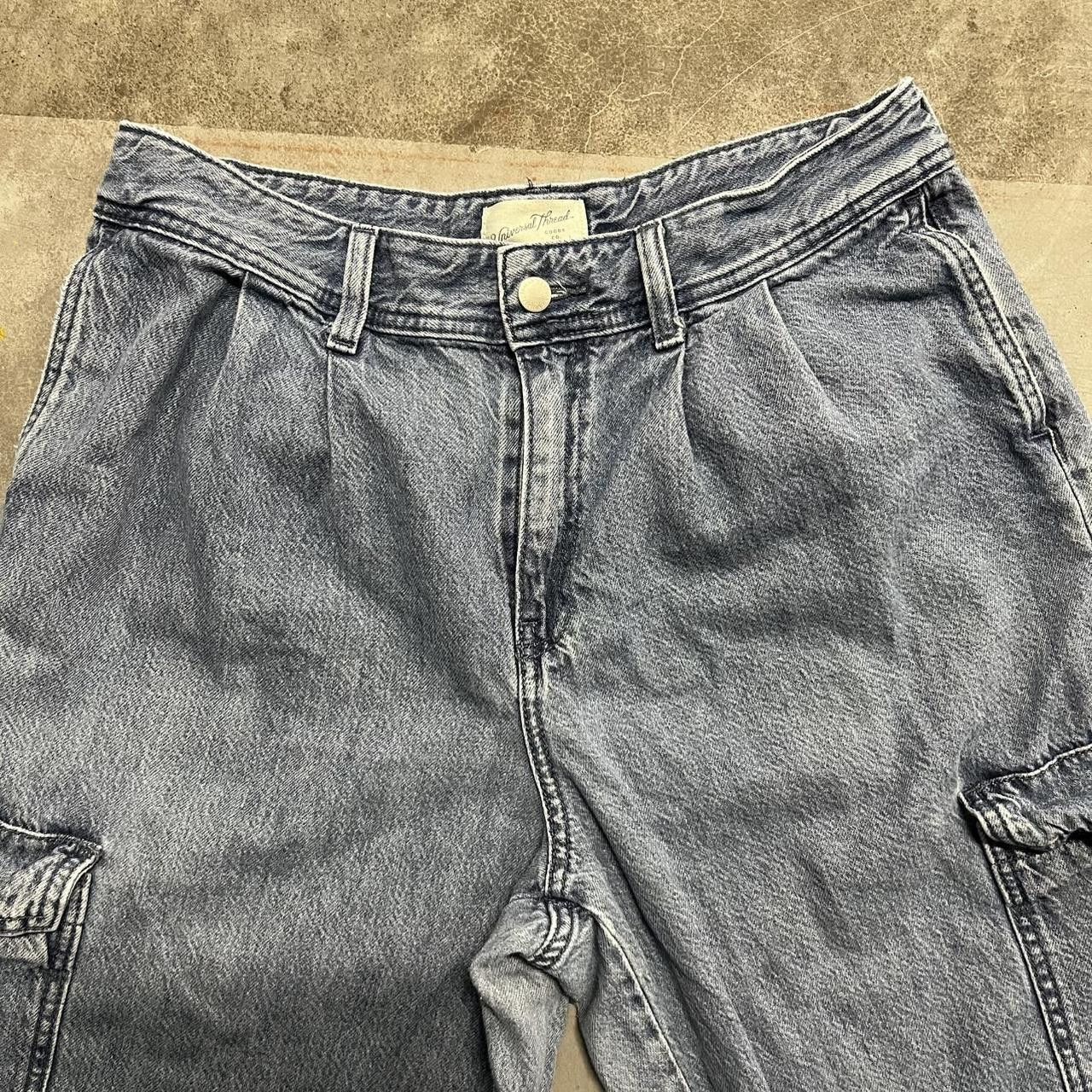 Vintage Vintage Y2K/2000s Super Baggy WideLeg Skater Style Medium Wash Cargo Denim Jeans! Size US 34 / EU 50 - 4 Thumbnail