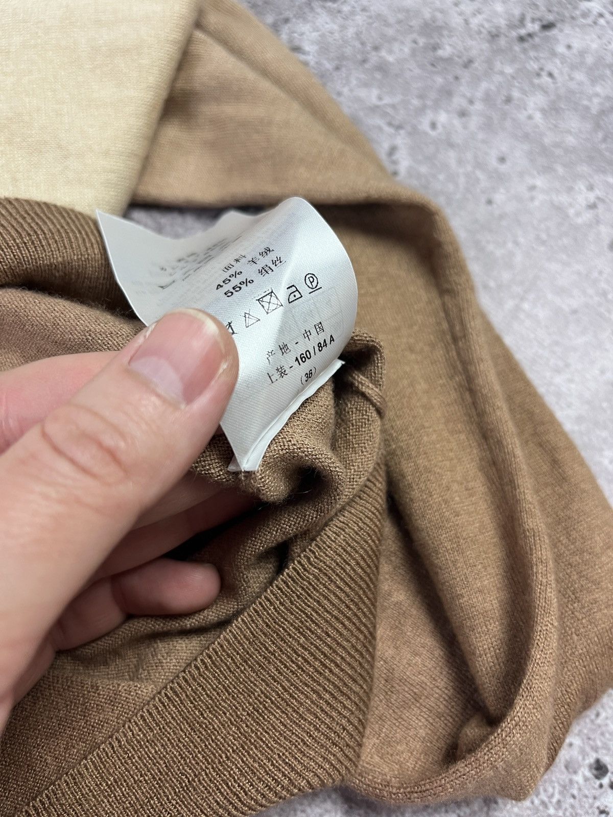 Dior Christian Dior CashmereSilk Sweater GradientBeigeBrownCDLogo Size XS / US 0-2 / IT 36-38 - 9 Thumbnail