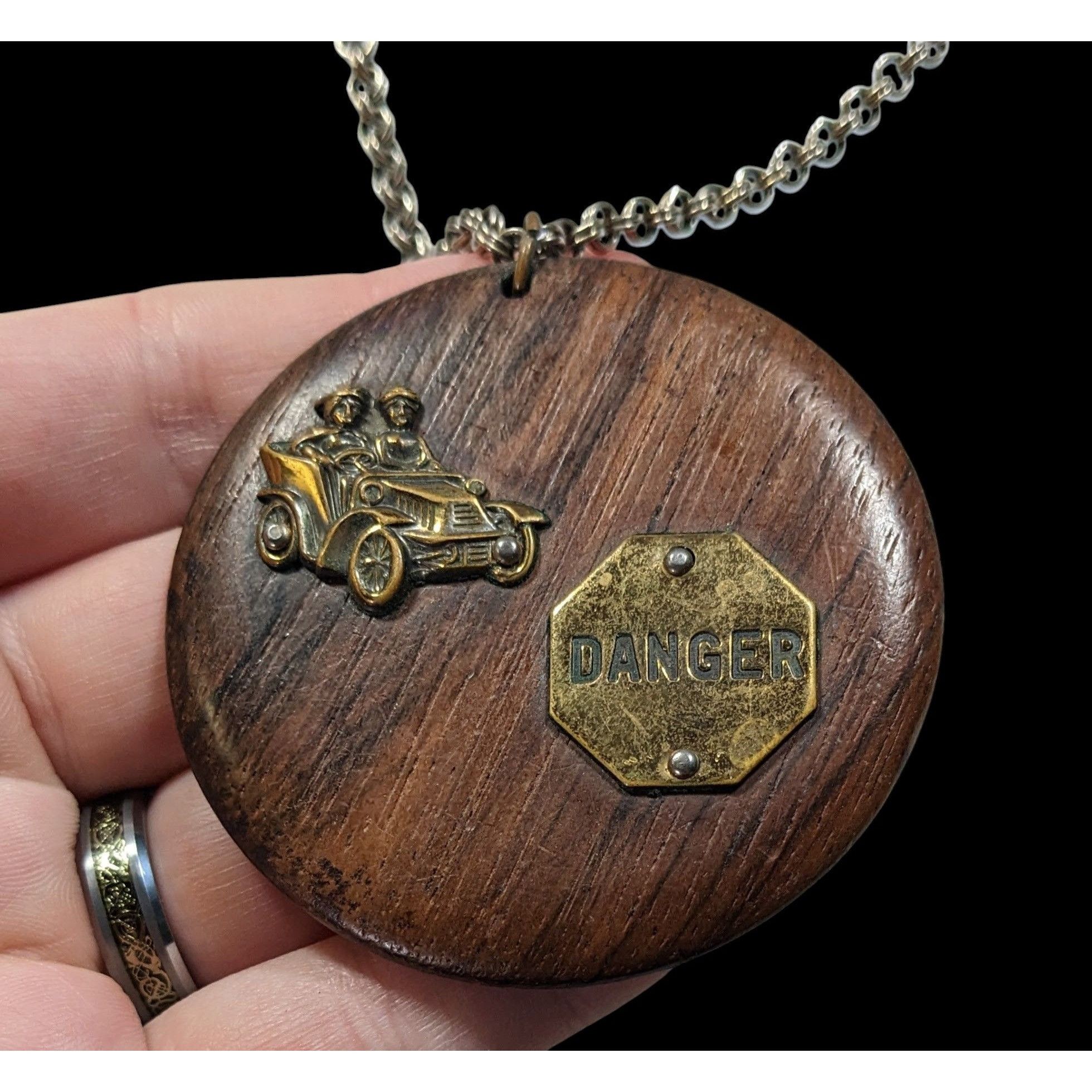 Other Vintage Novelty Automobile Wood And Metal Pendant Necklace Size ONE SIZE - 3 Thumbnail