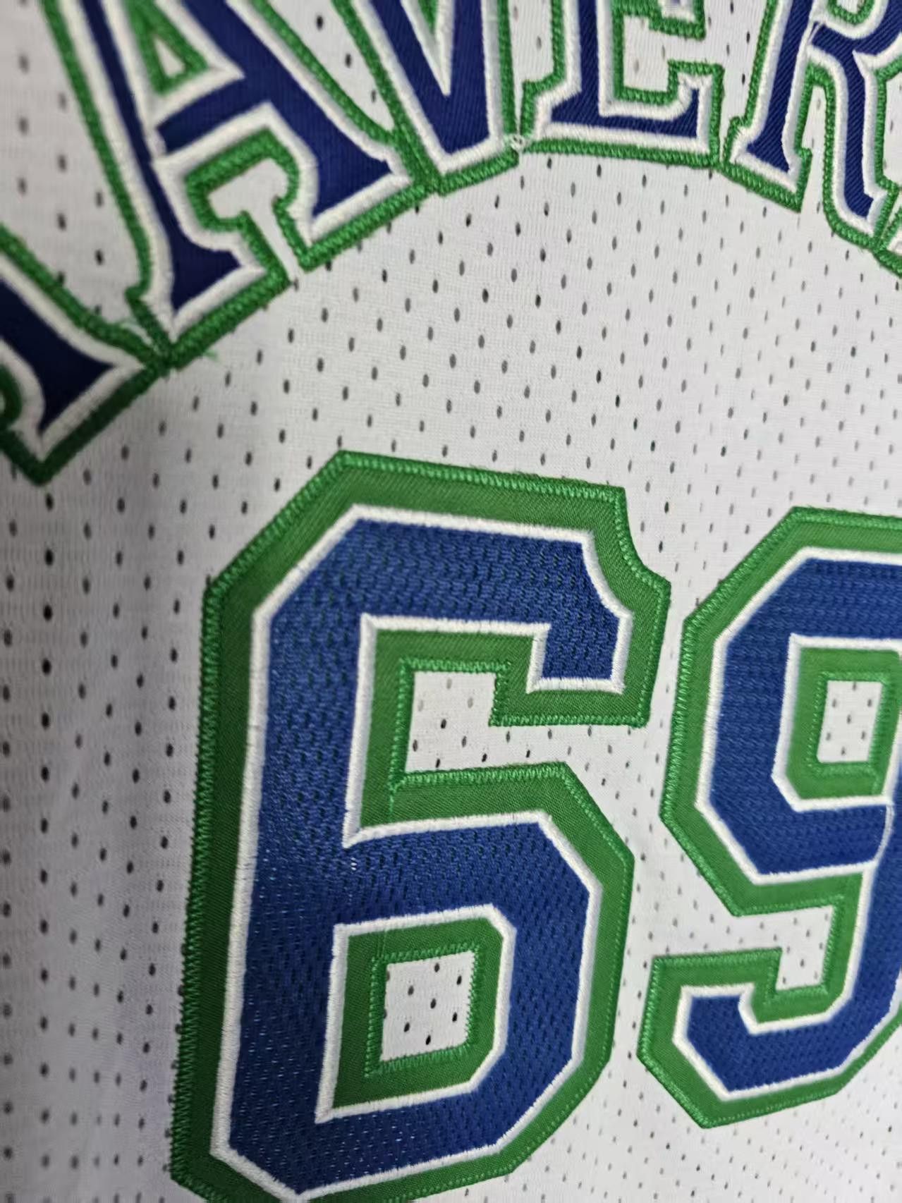 NBA Dallas Mavericks #69 Dennis Rodman Jersey Double Stitched Size US S / EU 44-46 / 1 - 5 Thumbnail