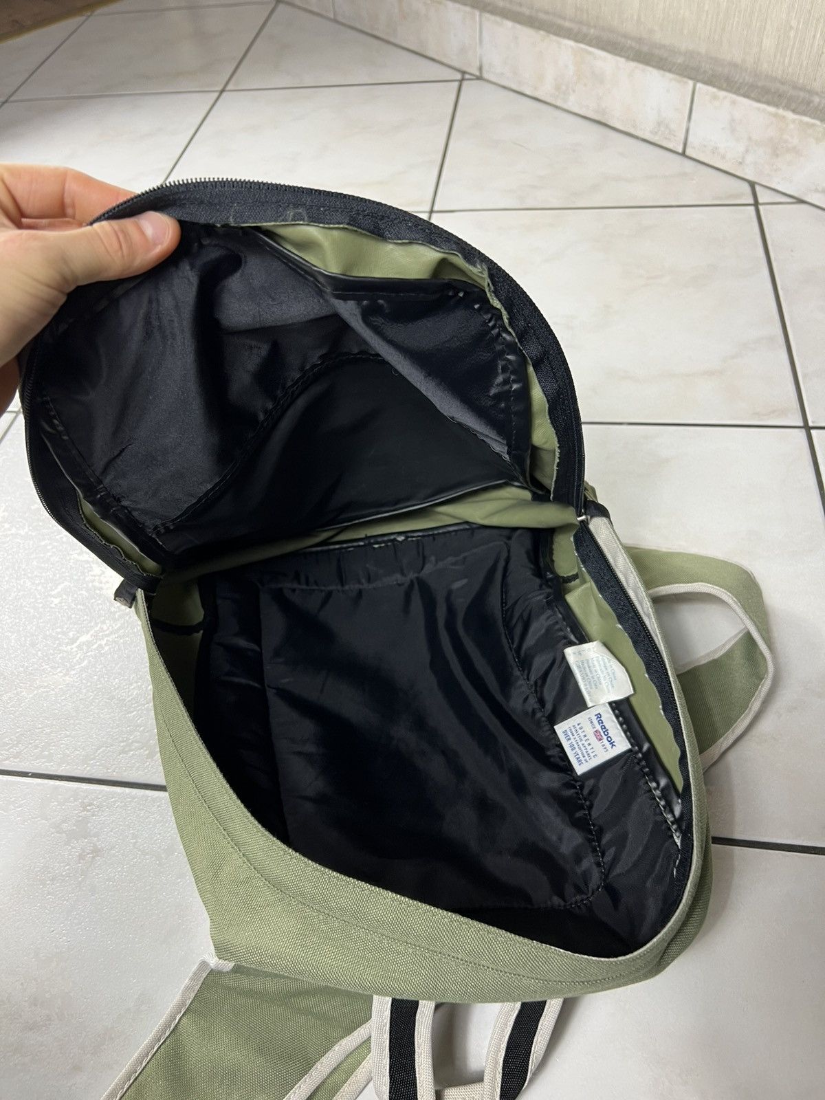 Reebok Vintage Reebok y2k crossbody sling bag phone case gorpcore Size ONE SIZE - 19 Thumbnail