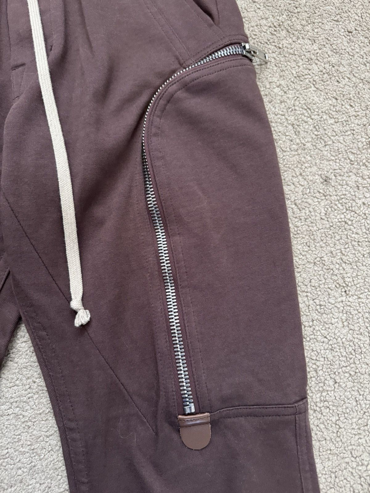 Rick Owens SS20 Rick Owens Mainline Blood Red Bauhaus Cargo Pants Size US 28 / EU 44 - 3 Thumbnail