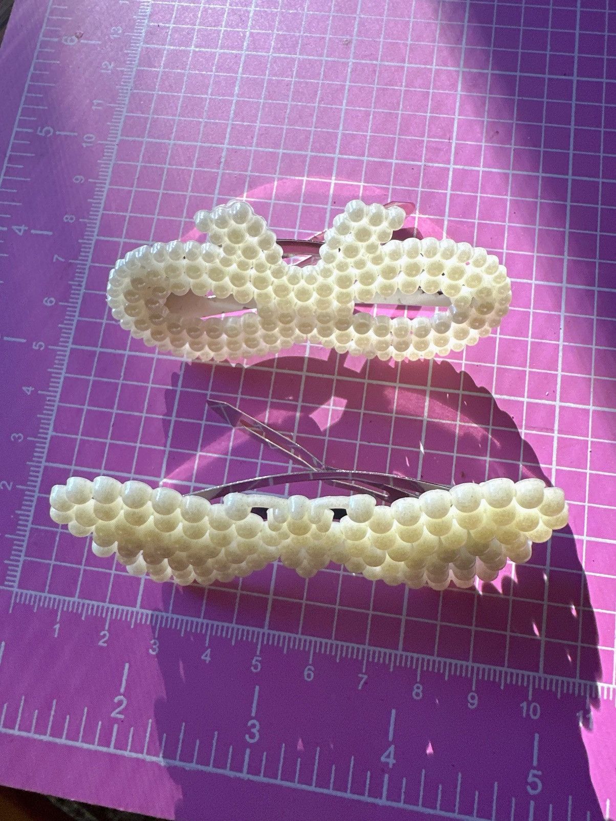 Guess Guess 4 pc hair clips white beads paved tie bow butterfly Size ONE SIZE - 3 Thumbnail