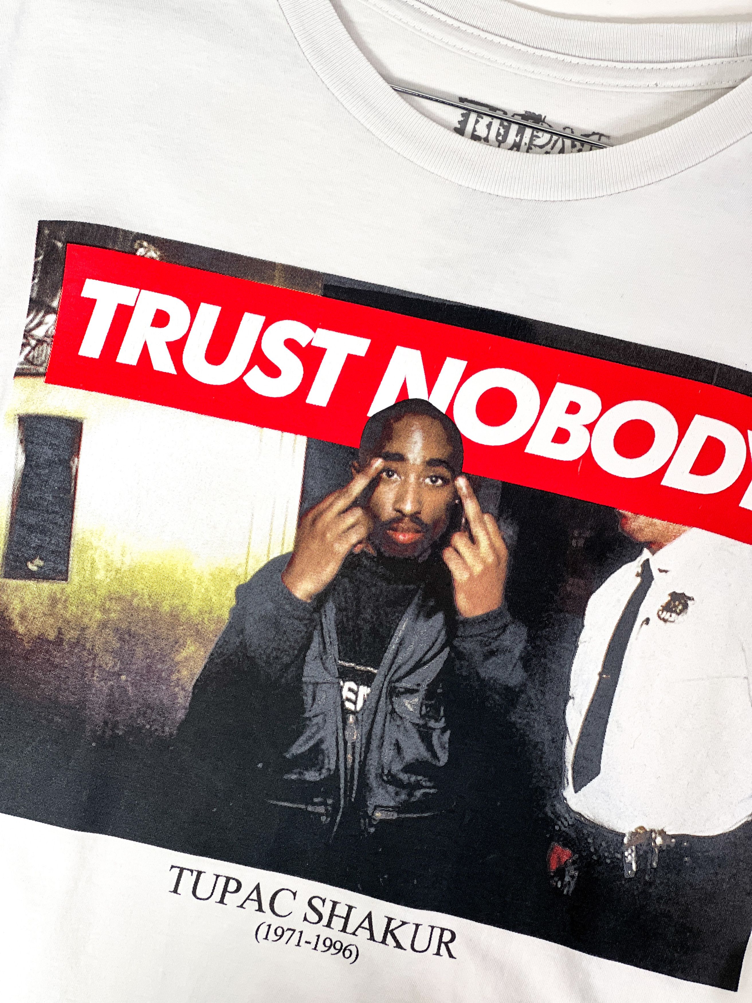 Rap Tees TuPac Merch 2014 t-shirt Size US L / EU 52-54 / 3 - 6 Thumbnail