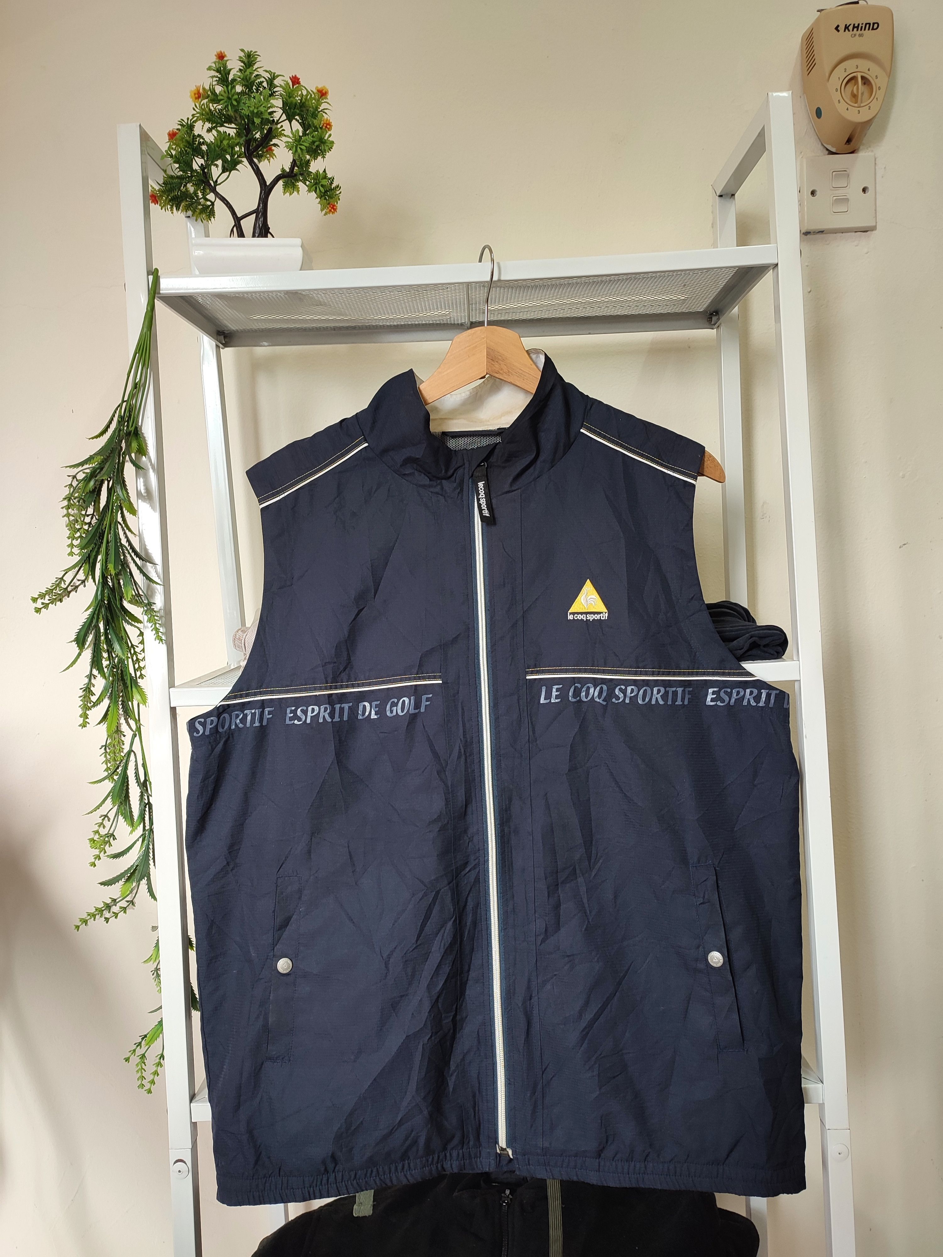 Le Coq Sportif Vintage Le Coq Sportif Zip Up Sleeveless Size US L / EU 52-54 / 3 - 1 Thumbnail