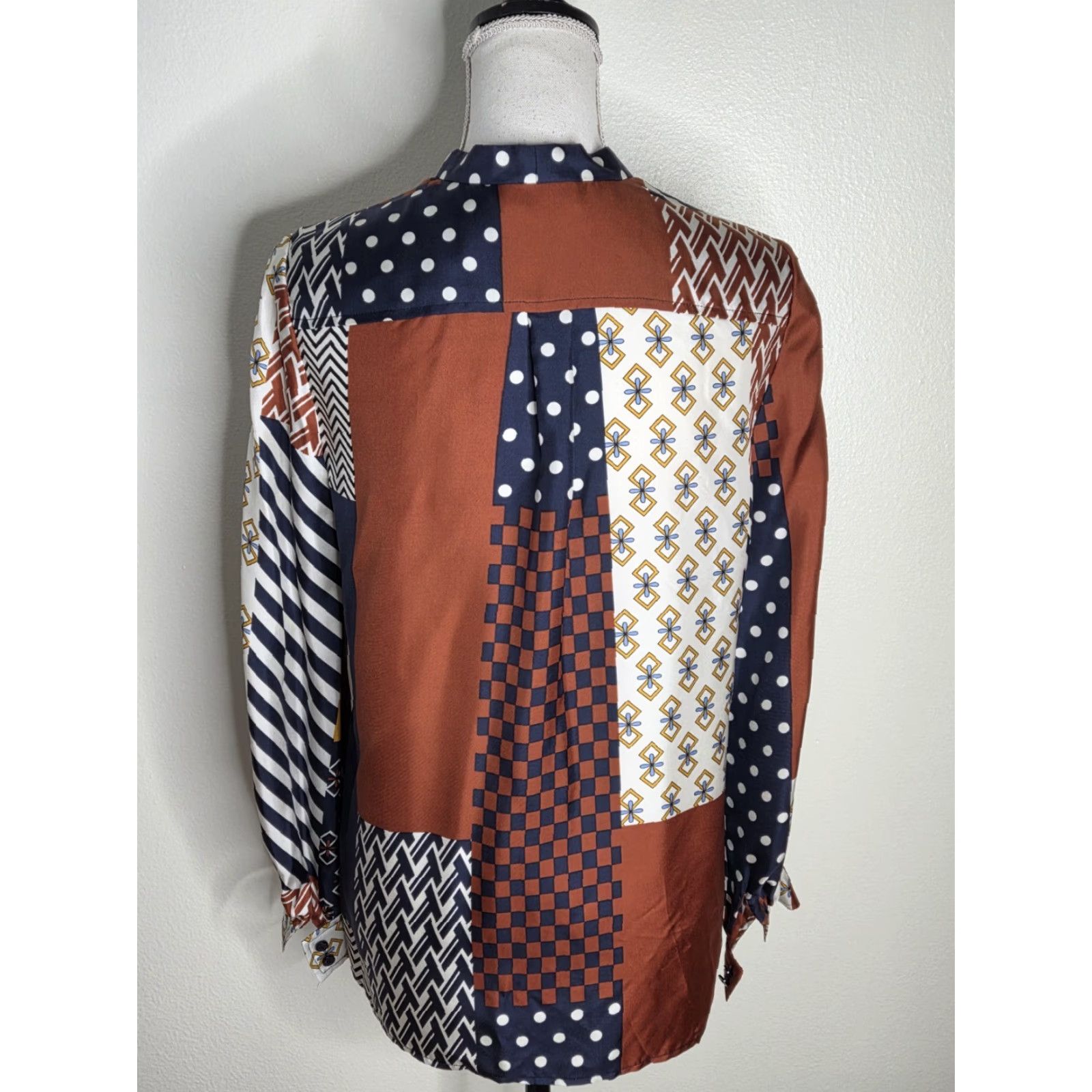Tory Burch Tory Burch Vivian Patchwork Silk 2 Piece Set Shirt Pants Sz 4 Multicolor 70s Geometric Silk Long Sleeve Wide Leg Womens Set Size S / US 4 / IT 40 - 6 Thumbnail