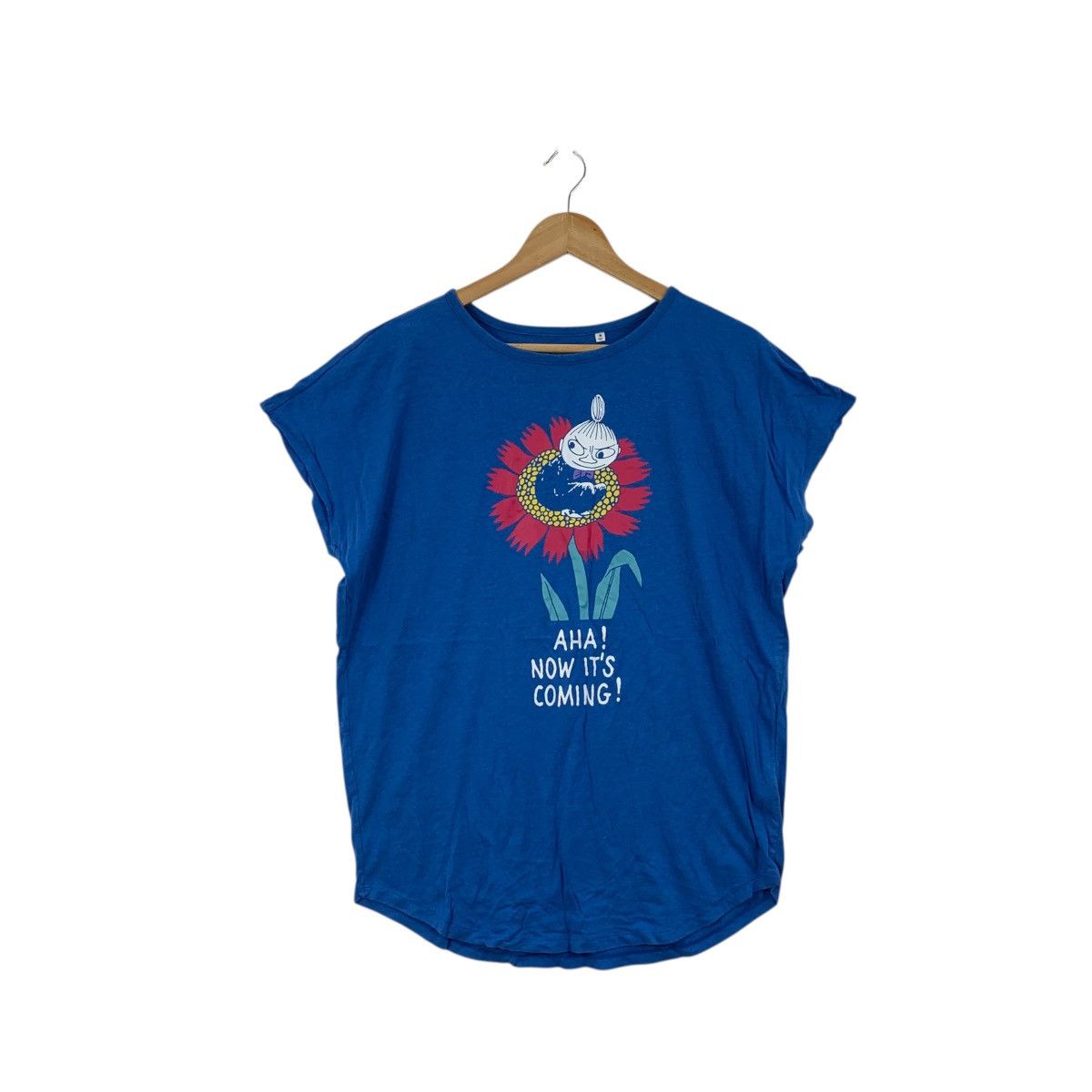 Uniqlo UNIQLO x MOOMIN SNUFKIN Little My Its Coming Tee Shirt Anime Size M / US 6-8 / IT 42-44 - 1 Thumbnail